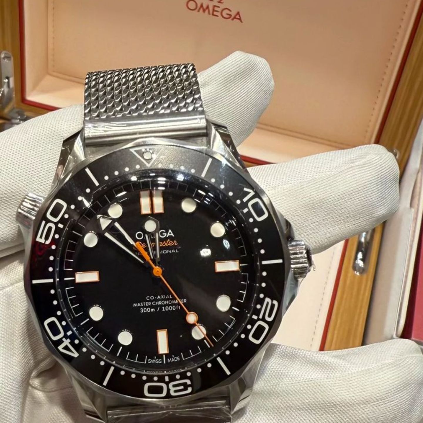 Omega Seamaster Diver 300 M 210.30.42.20.01.018 - (2/4)