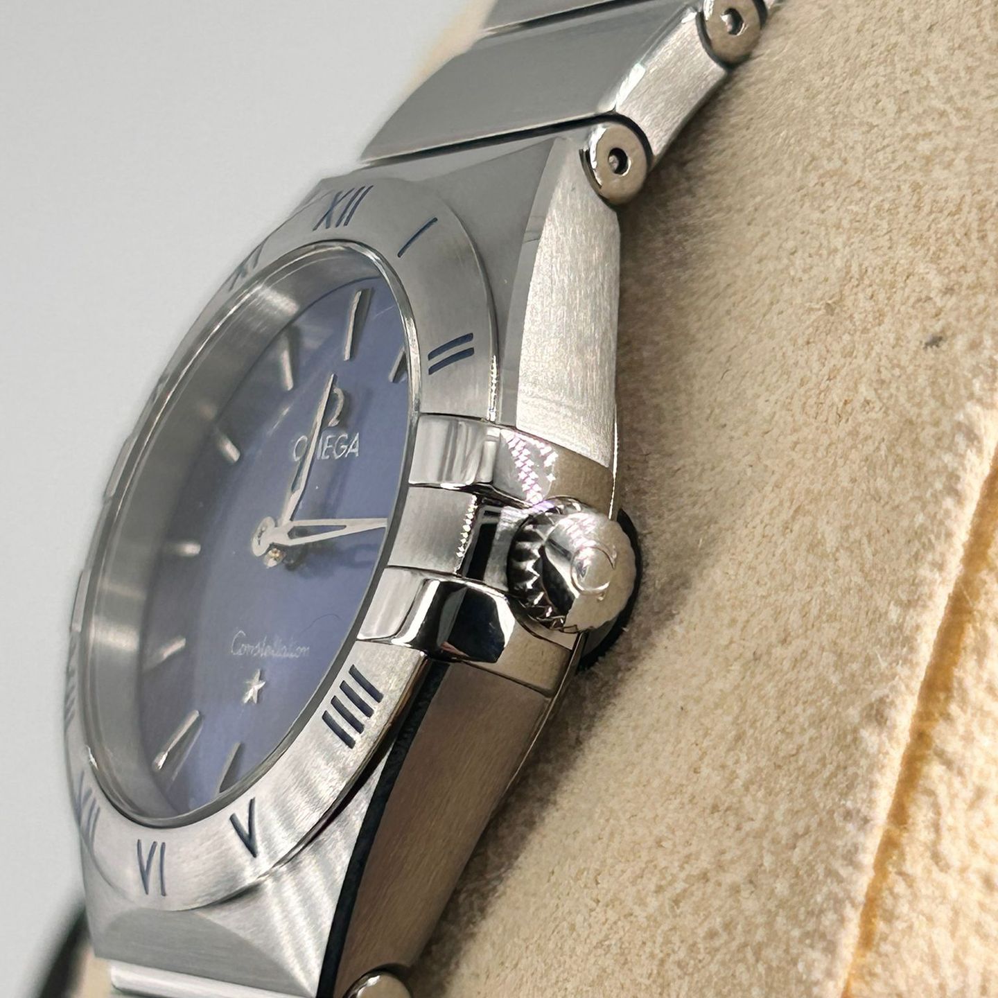 Omega Constellation Quartz 131.10.28.60.03.001 - (6/8)