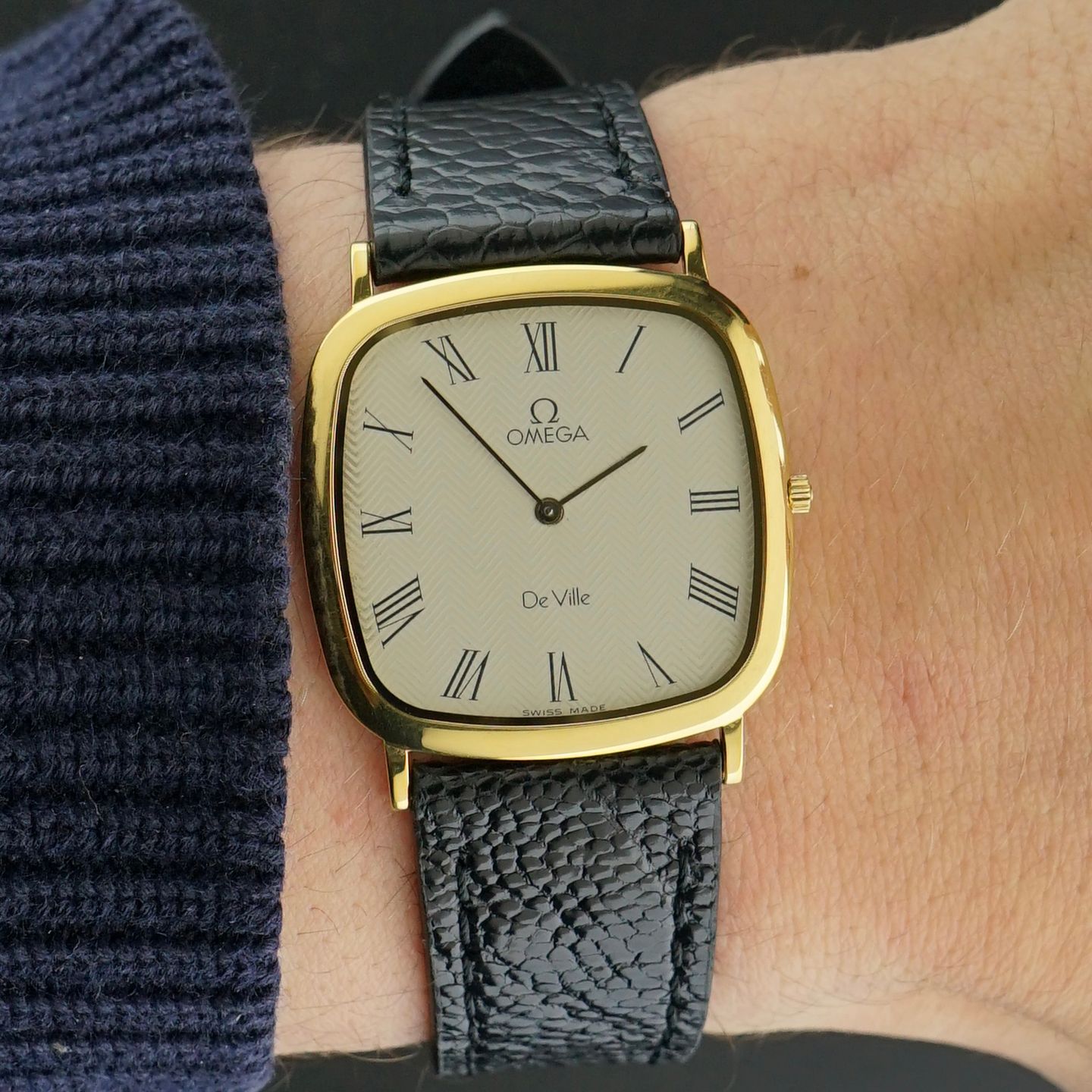 Omega De Ville 195.0077 (1982) - Wit wijzerplaat 30mm Goud/Staal (2/8)