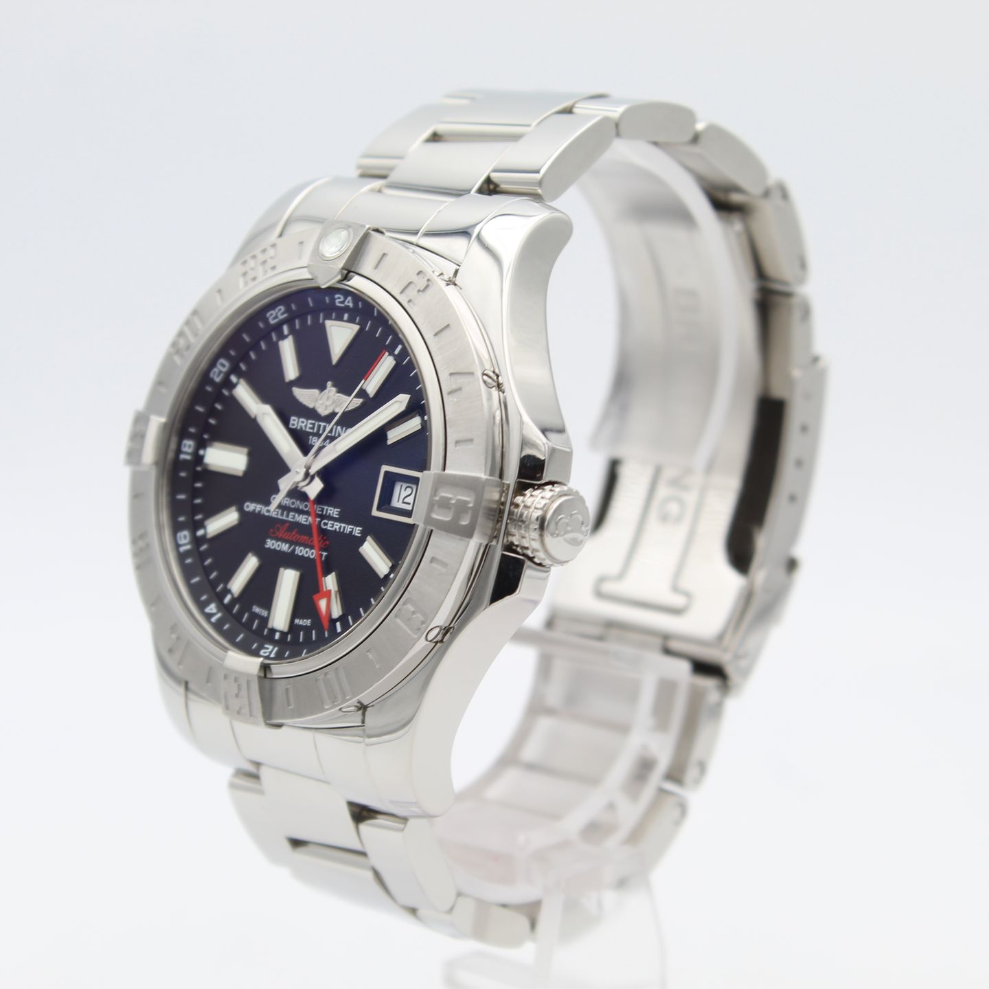 Breitling Avenger II GMT A32390 (2015) - Black dial 43 mm Steel case (3/8)