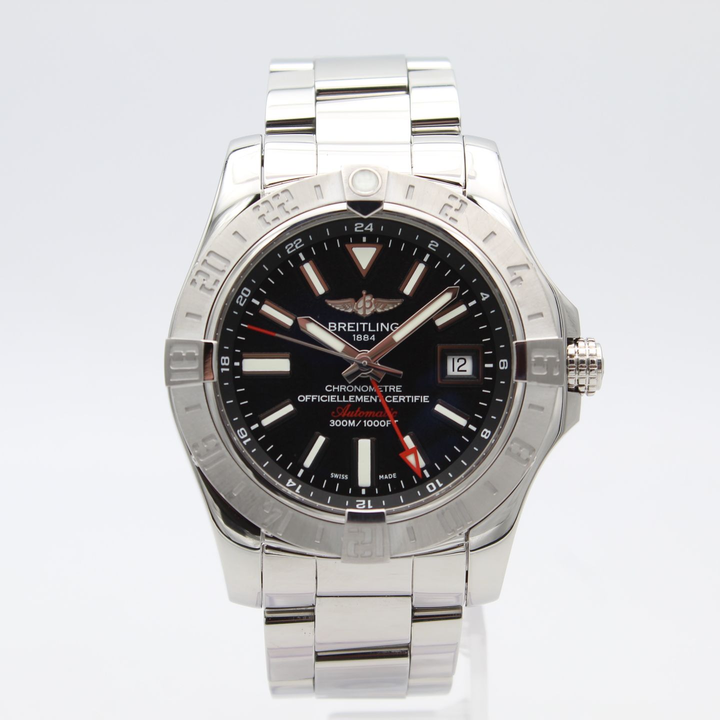 Breitling Avenger II GMT A32390 (2015) - Black dial 43 mm Steel case (1/8)