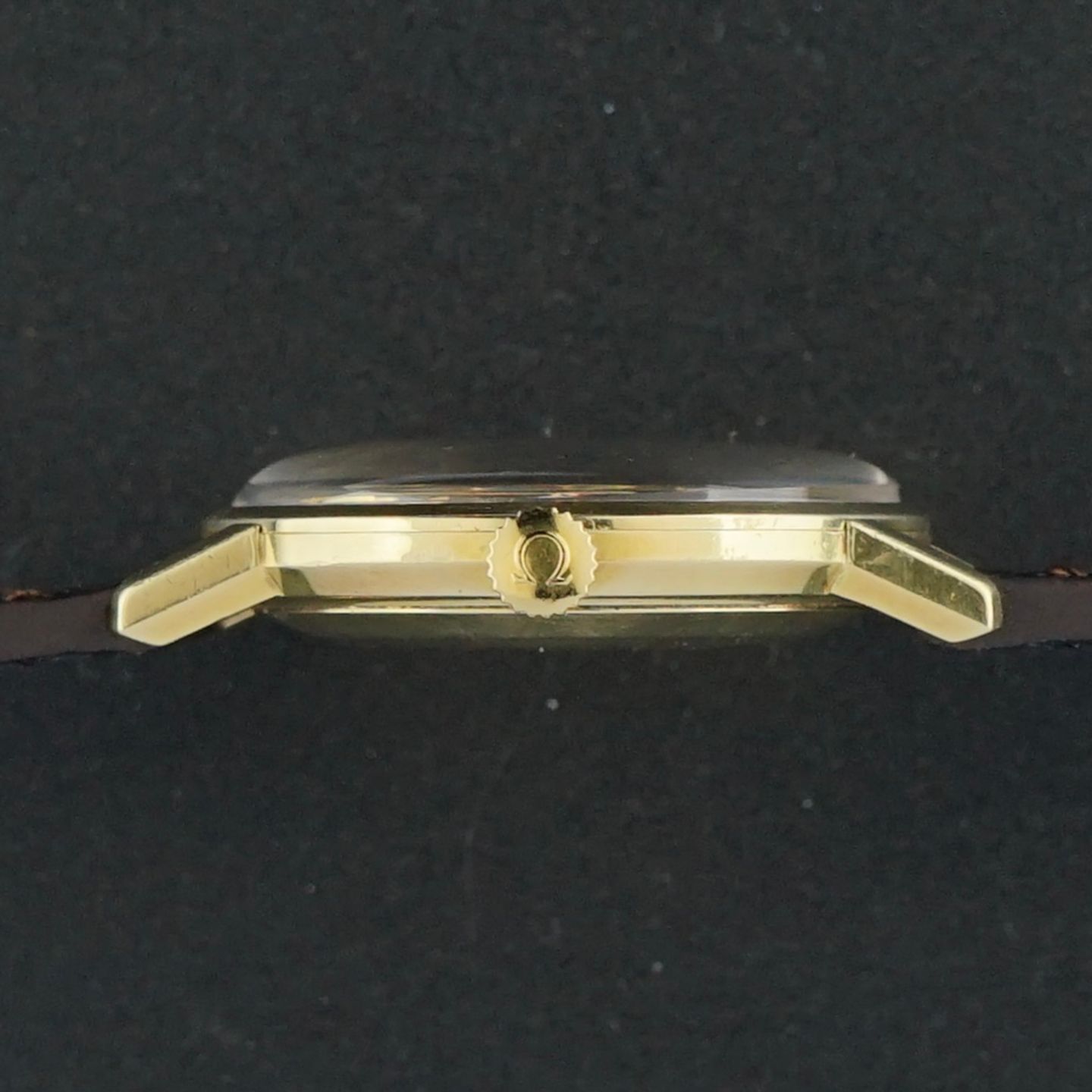 Omega Seamaster 166.020 (1965) - Champagne dial 34 mm Yellow Gold case (6/8)