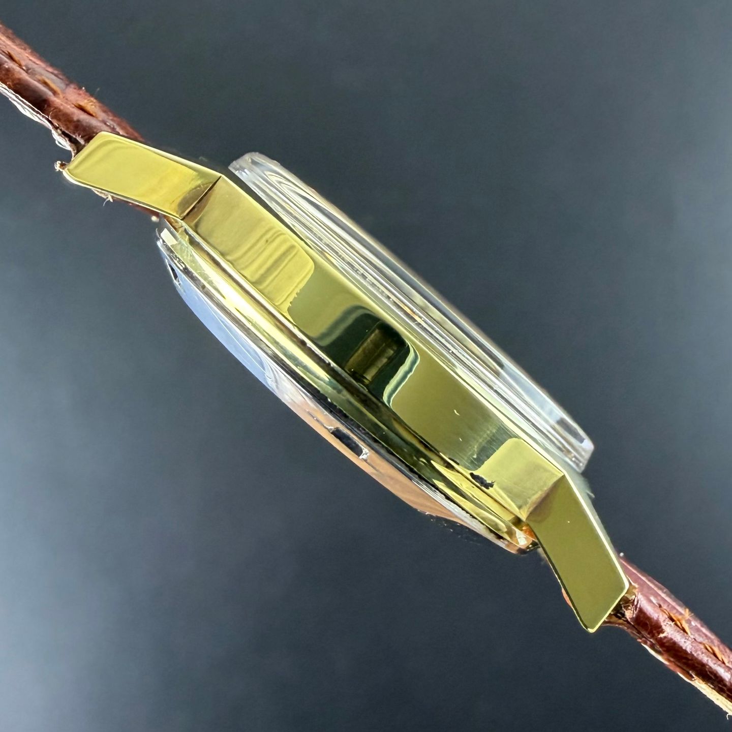 Omega Genève 166.0117 - (6/8)