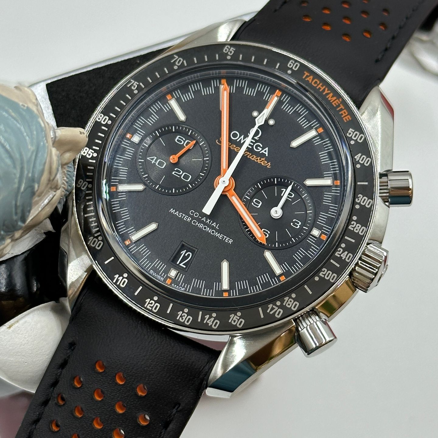 Omega Speedmaster Racing 329.32.44.51.01.001 (2024) - Zwart wijzerplaat 44mm Staal (1/8)