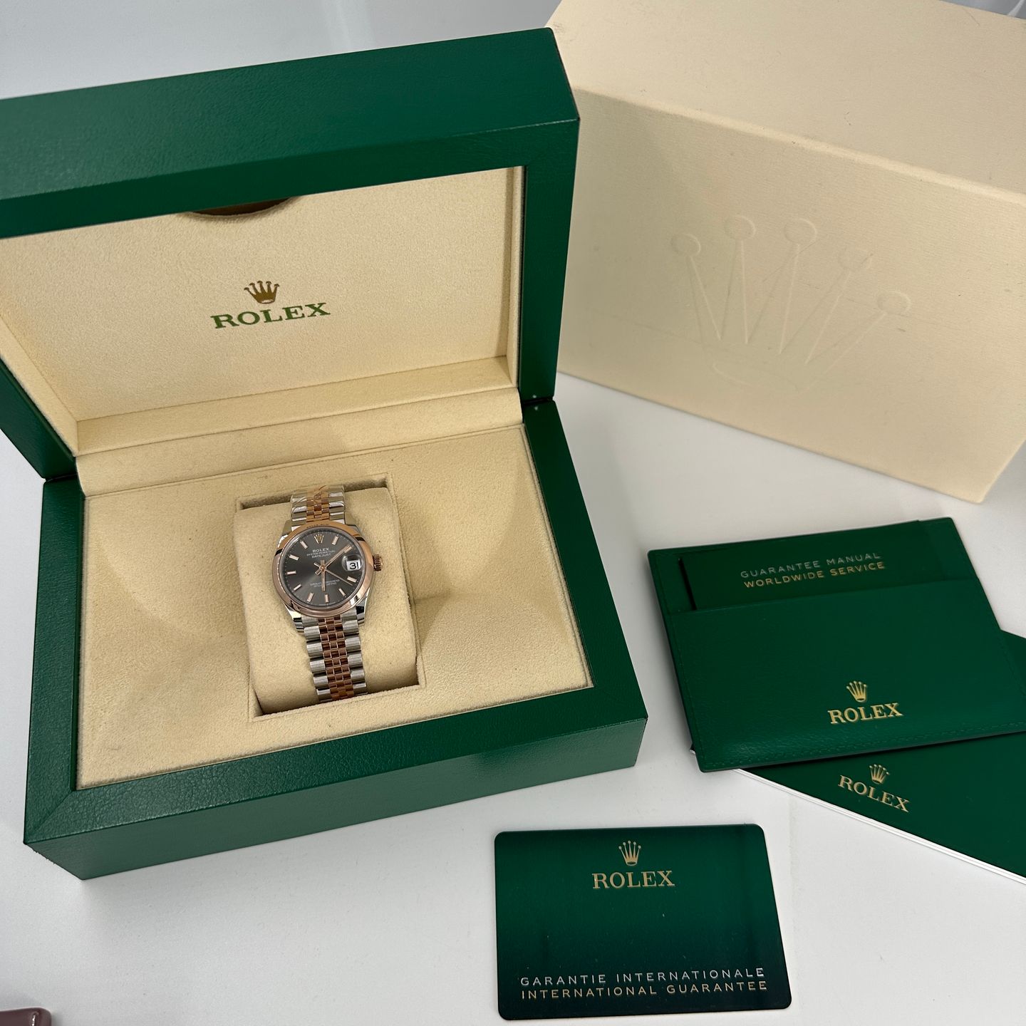 Rolex Datejust 31 278241 (2024) - Zwart wijzerplaat 31mm Staal (2/8)