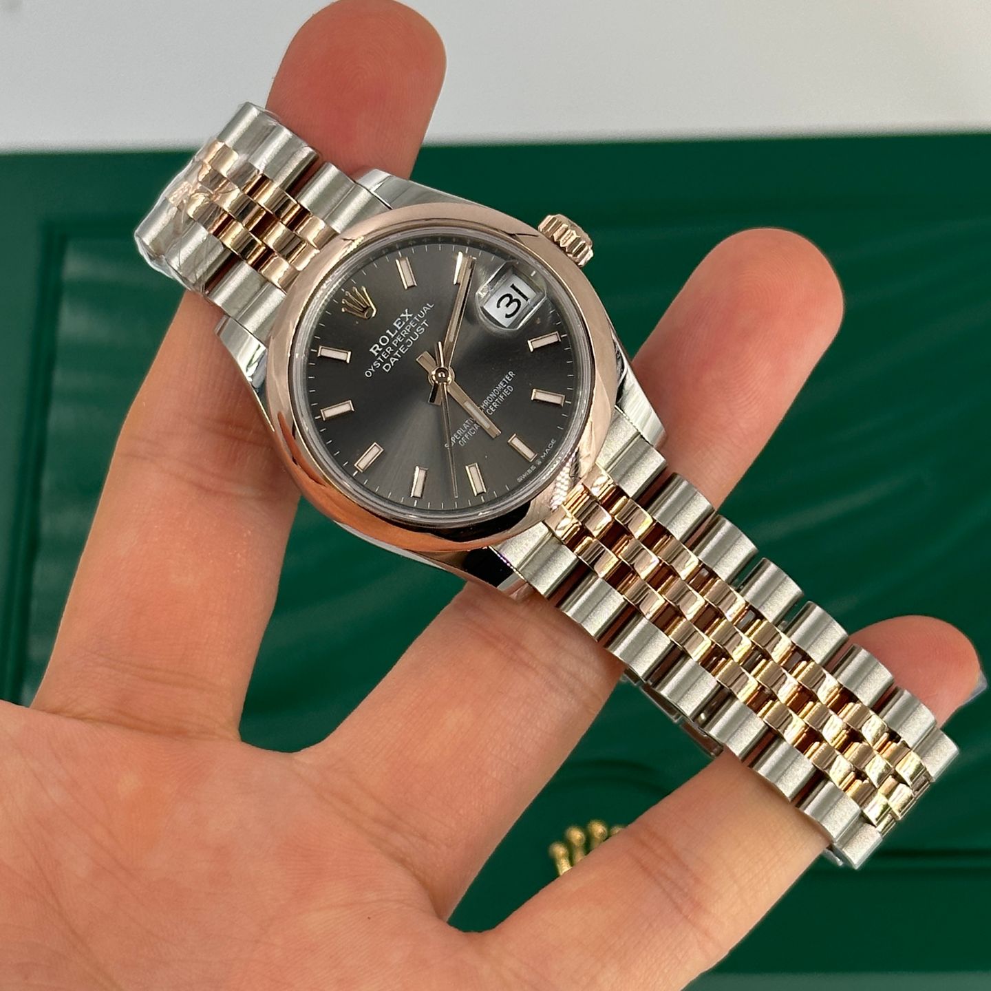 Rolex Datejust 31 278241 (2024) - Zwart wijzerplaat 31mm Staal (7/8)