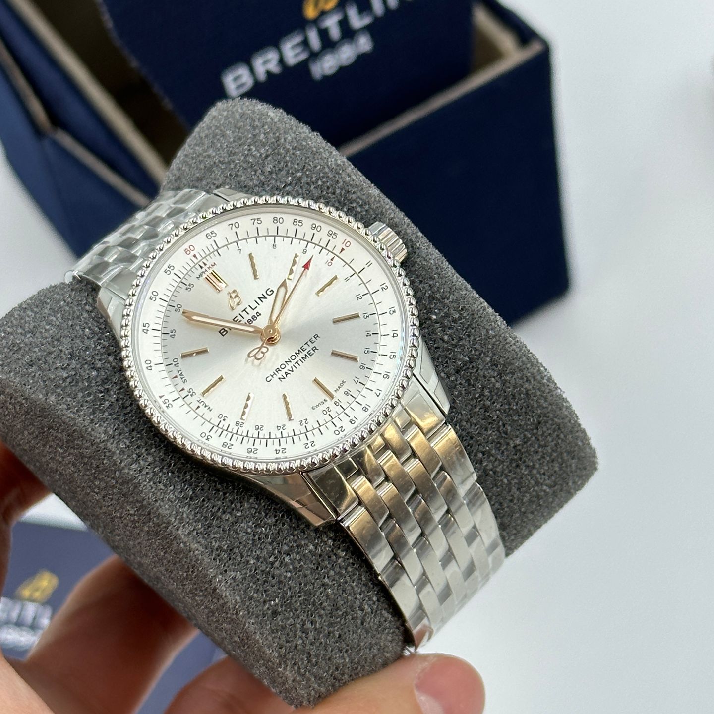 Breitling Navitimer A17395F41G1A1 (2023) - Zilver wijzerplaat 35mm Staal (5/8)