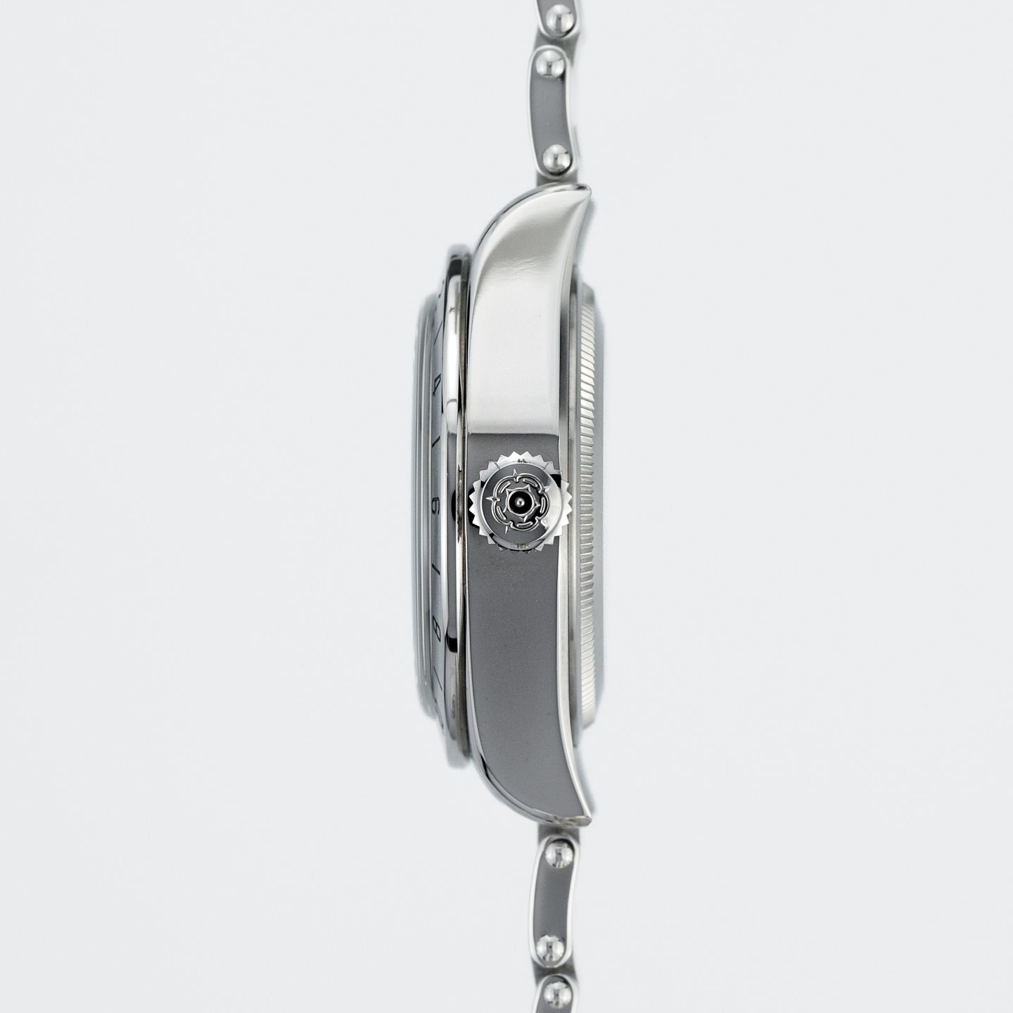 Tudor Black Bay 79470 (2023) - Black dial 39 mm Steel case (6/8)