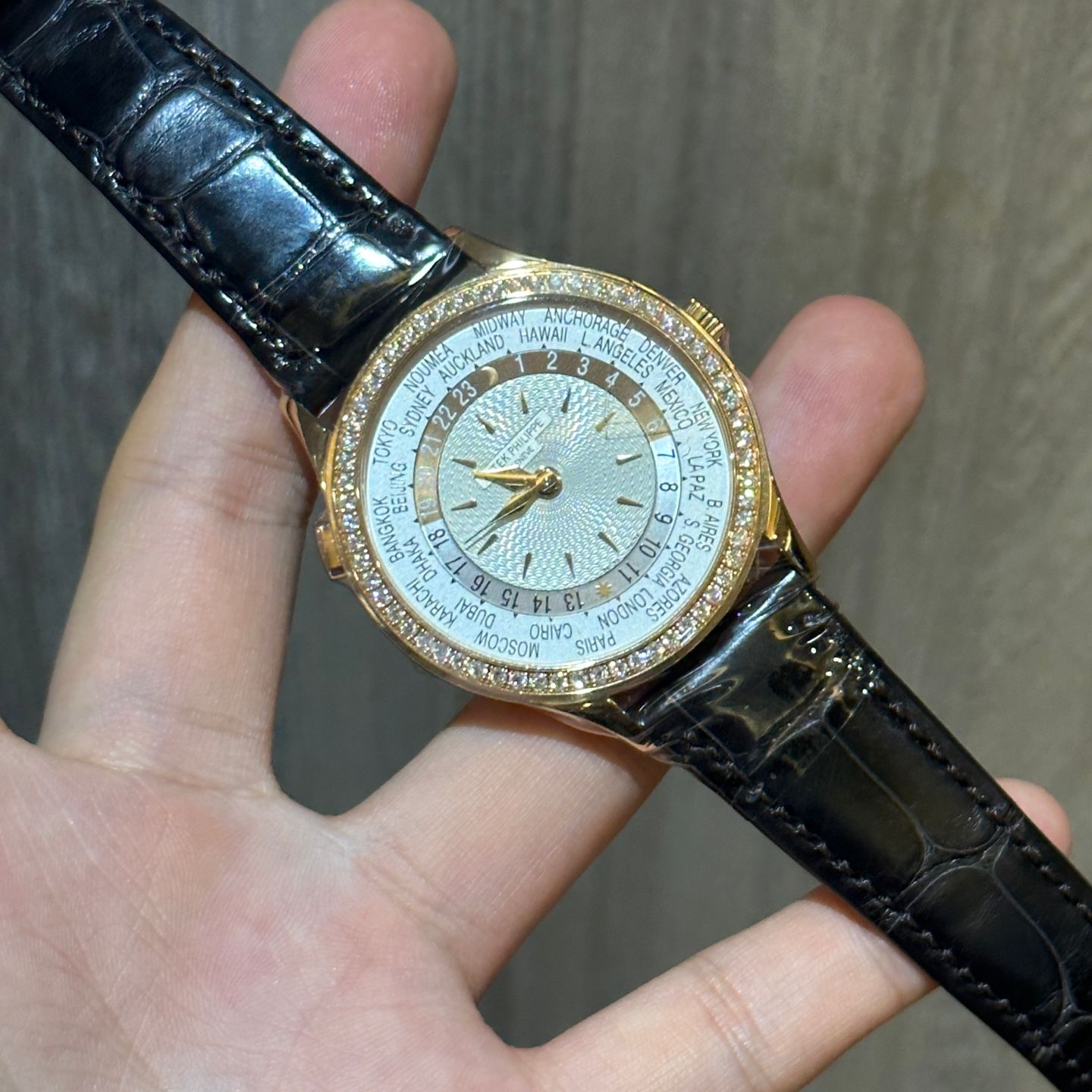 Patek Philippe World Time 7130R-013 (2021) - Wit wijzerplaat 36mm Roségoud (5/6)