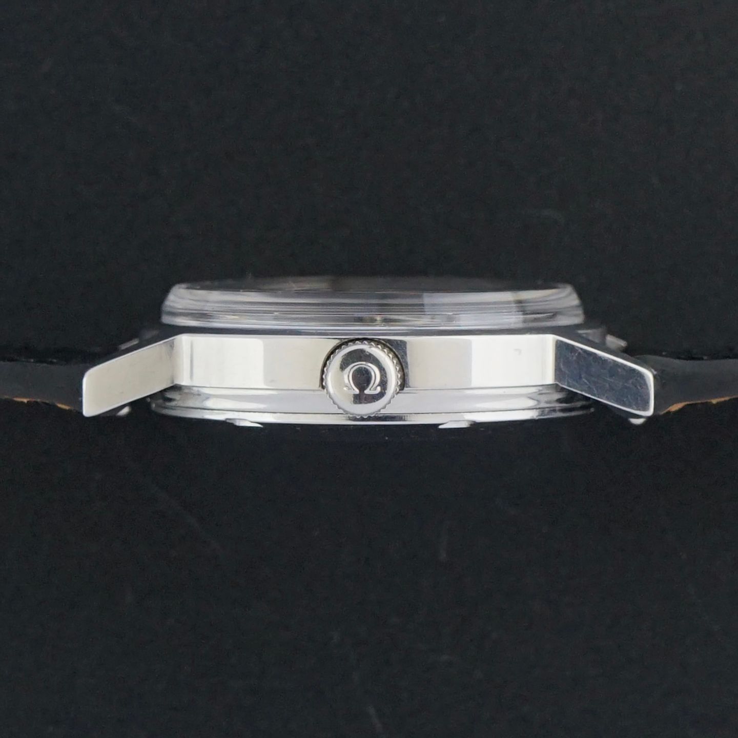 Omega Genève 166.0098 (1972) - Blue dial 35 mm Steel case (4/8)