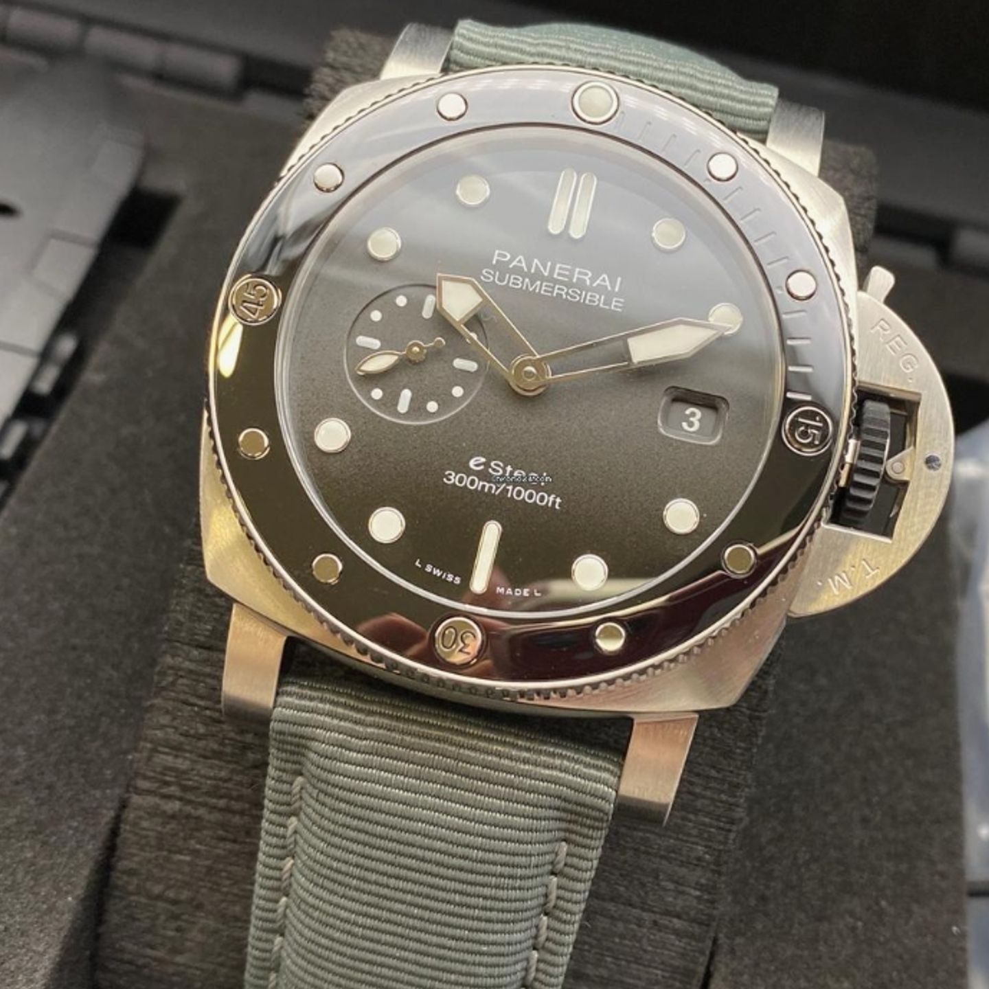 Panerai Luminor Submersible PAM01288 - (1/4)