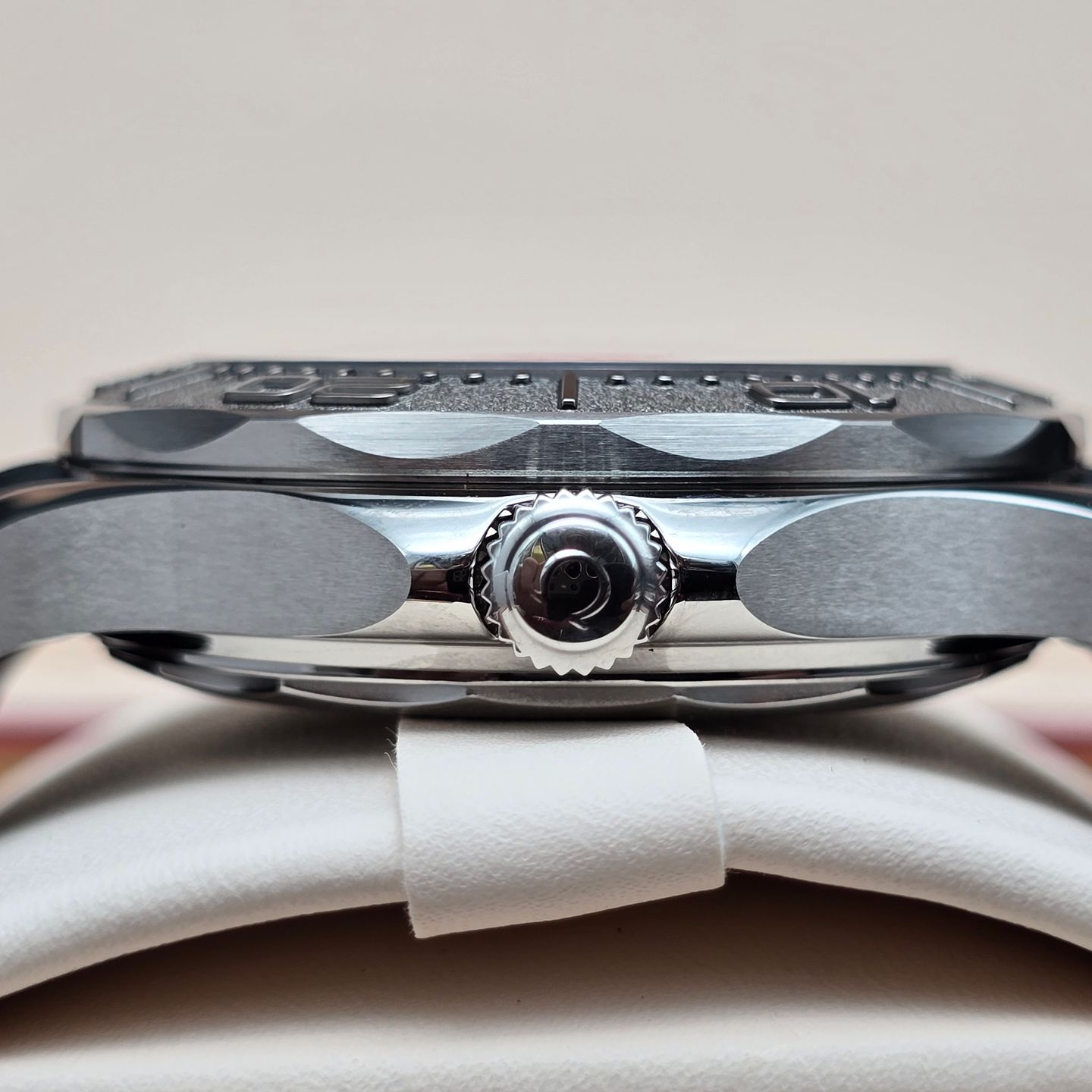 Omega Seamaster Diver 300 M 210.32.42.20.01.002 - (6/8)