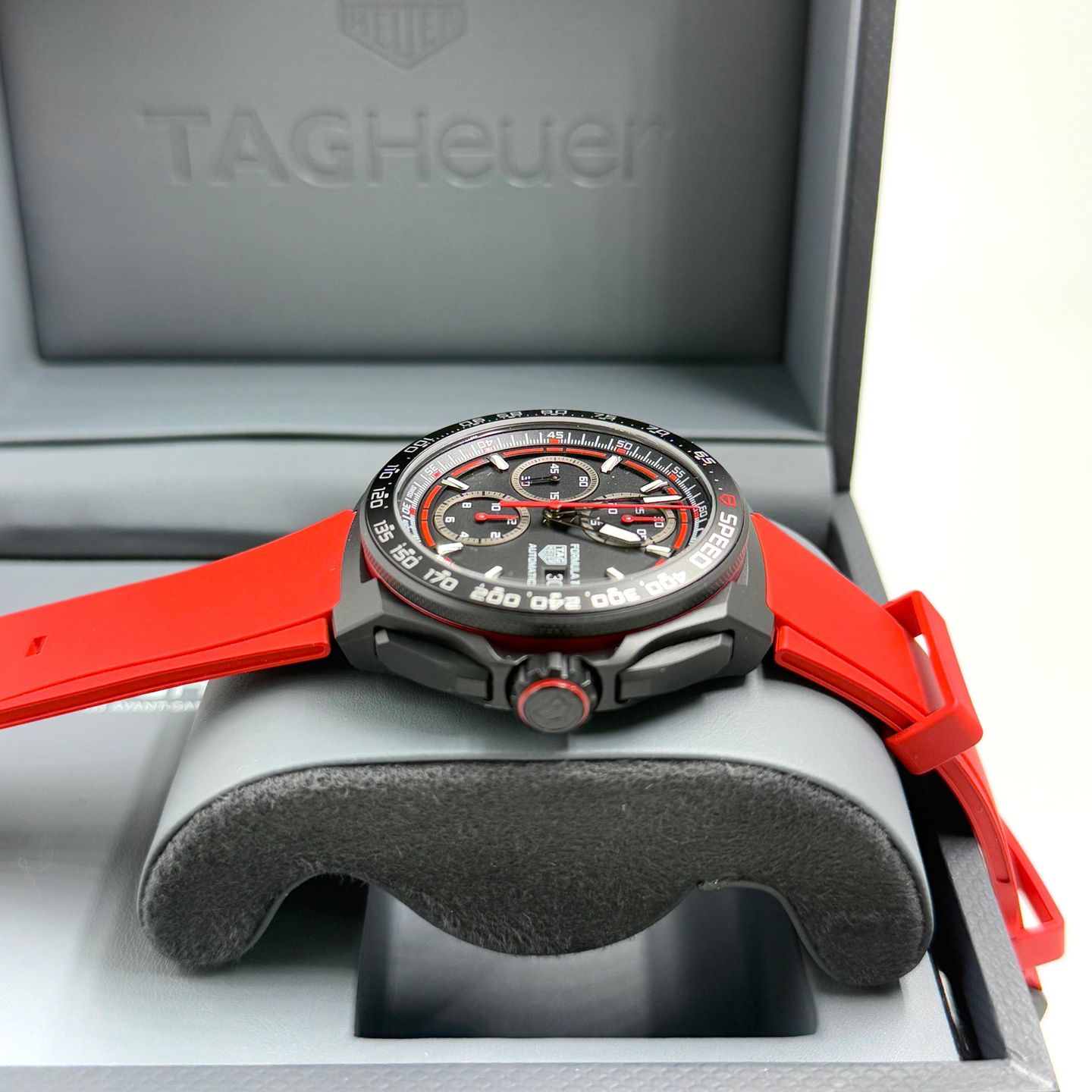 TAG Heuer Formula 1 CBZ2085.FT8093 (2025) - Zwart wijzerplaat 44mm Titanium (4/8)