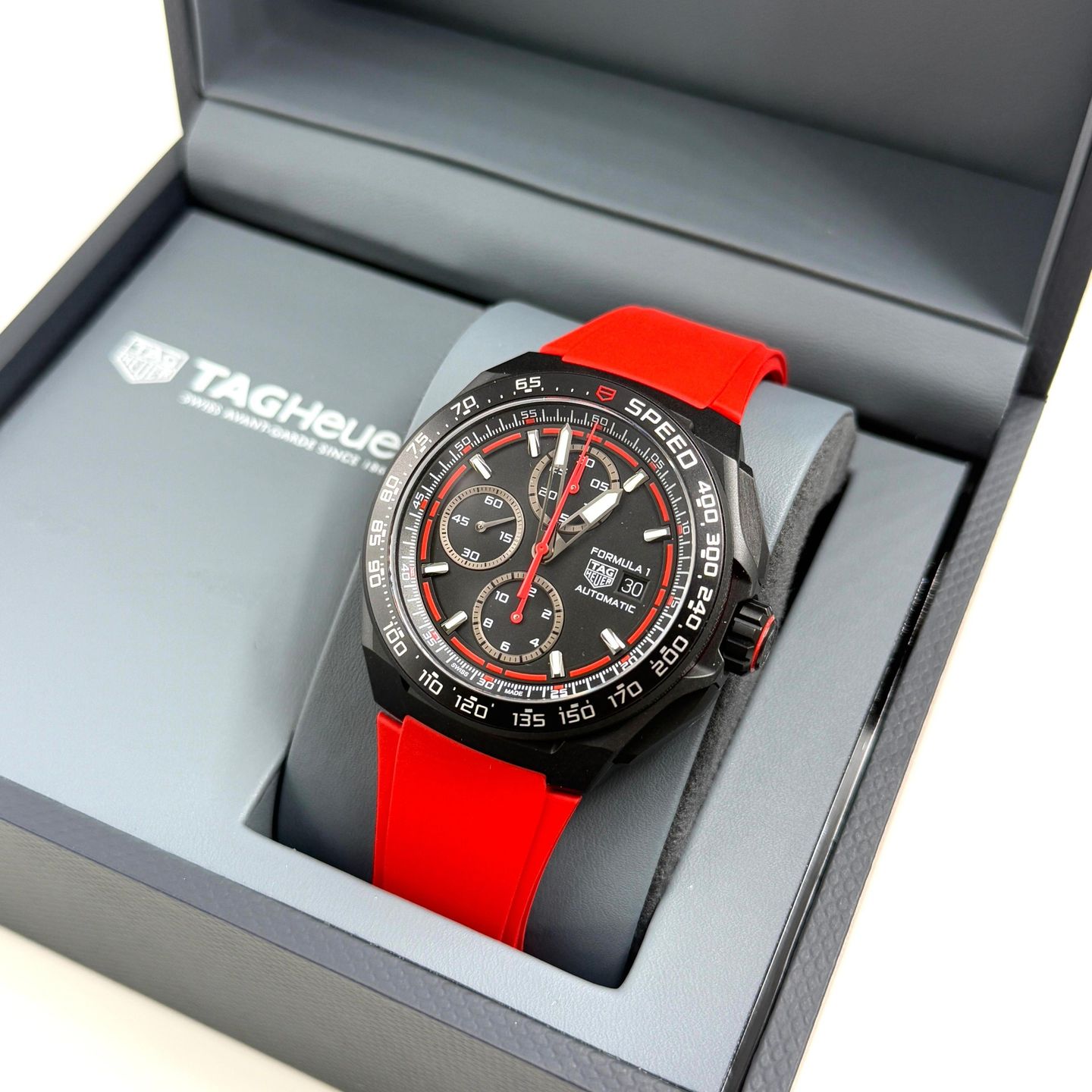 TAG Heuer Formula 1 CBZ2085.FT8093 (2025) - Zwart wijzerplaat 44mm Titanium (2/8)