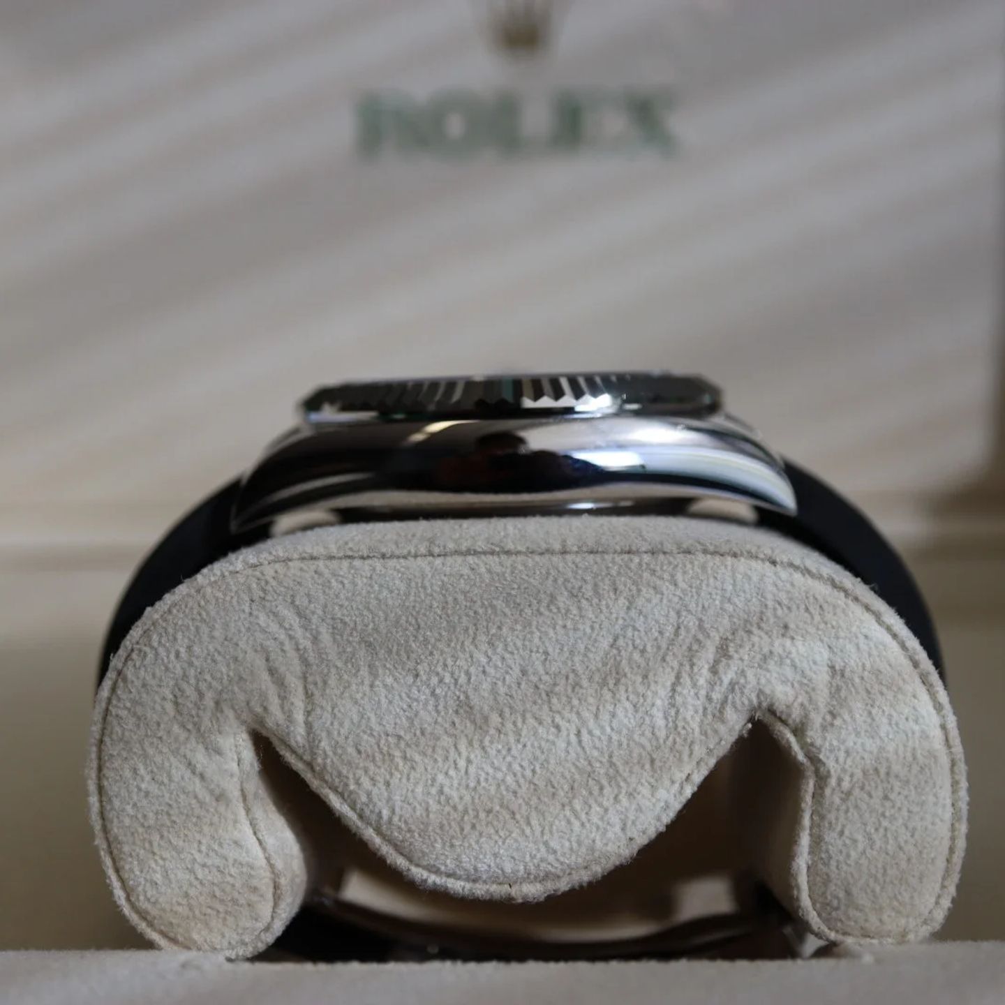 Rolex Sky-Dweller 336239 (2023) - White dial 42 mm White Gold case (5/7)
