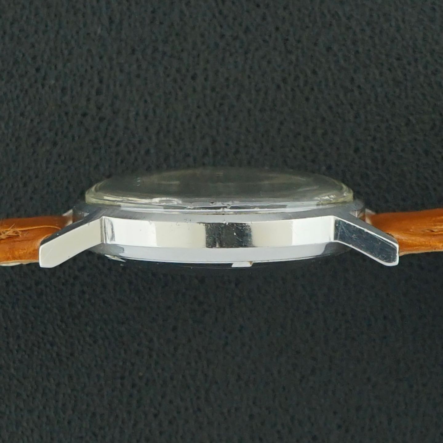 Omega Genève 166.070 - (5/8)