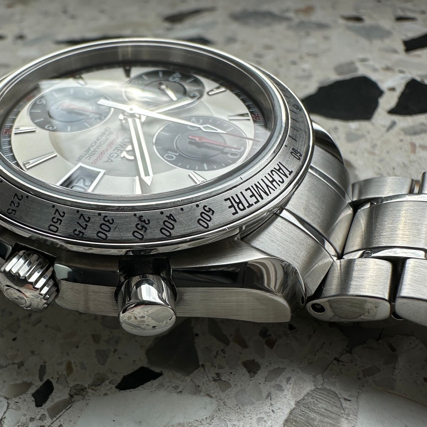 Omega Speedmaster Date 3211.31 (2009) - White dial 39 mm Steel case (6/8)