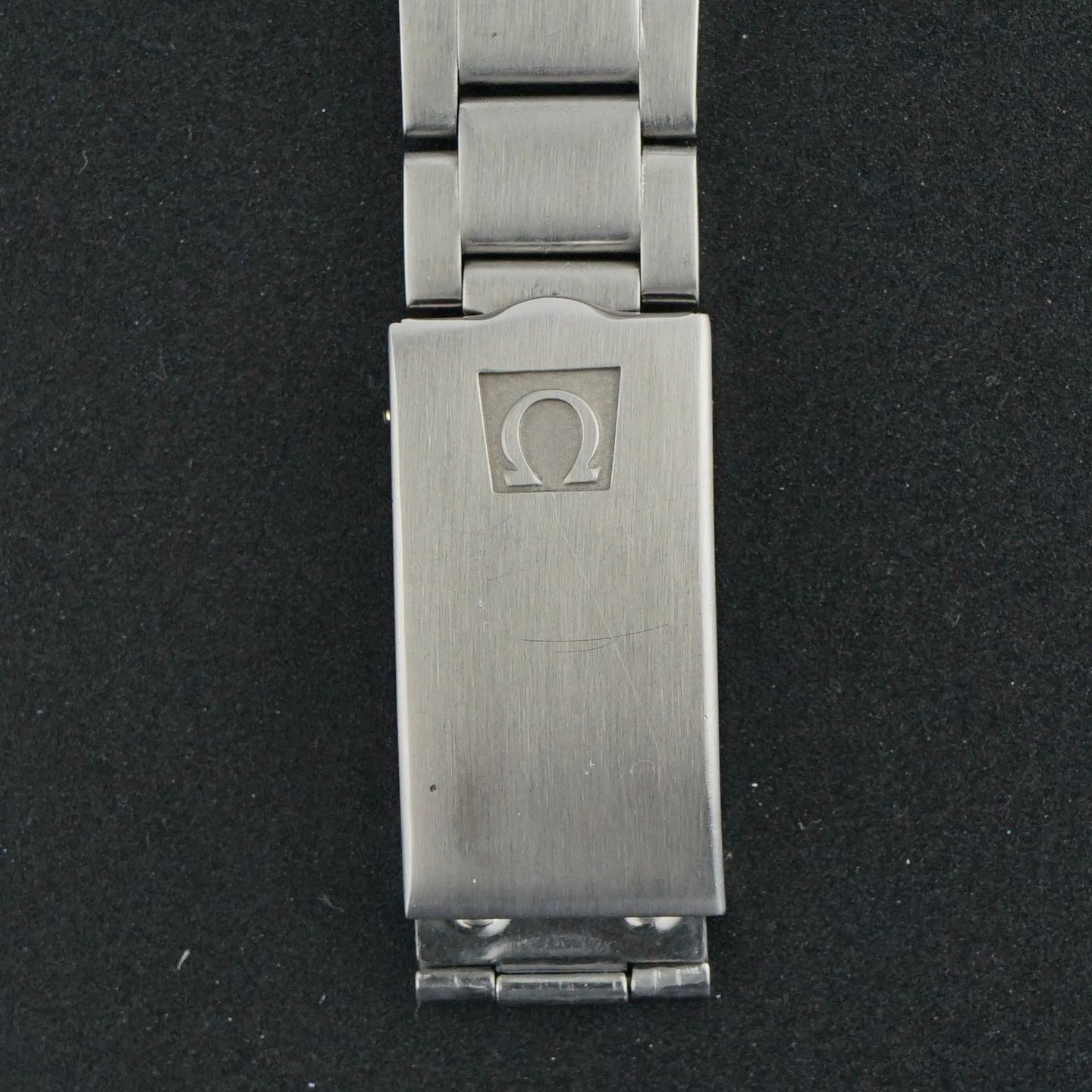 Omega Genève 135.033 - (7/8)