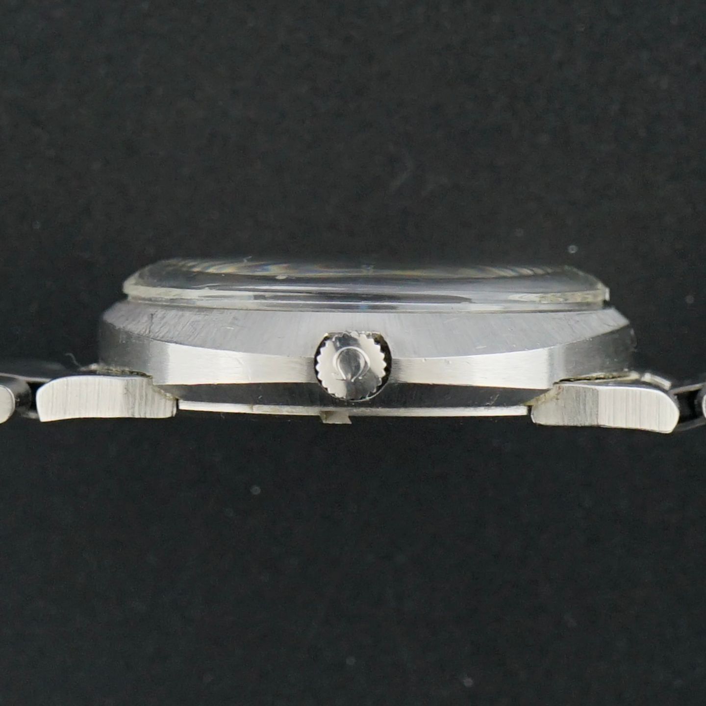 Omega Genève 135.033 - (4/8)