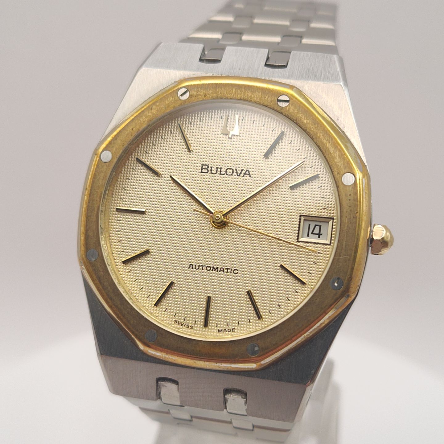 Bulova Vintage Unknown (1975) - Champagne dial 44 mm Steel case (1/8)
