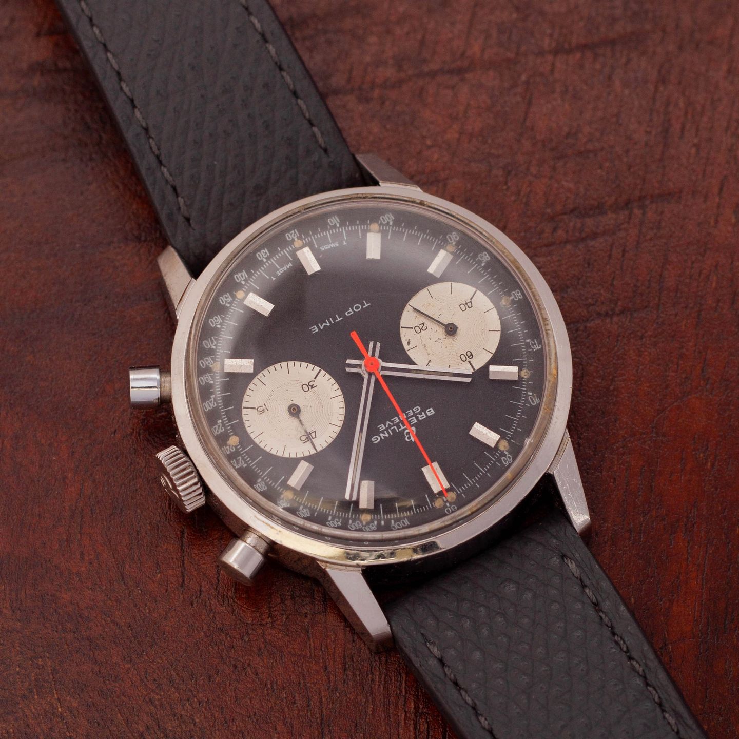 Breitling Top Time 2002-33 (1970) - Black dial 36 mm Steel case (3/8)