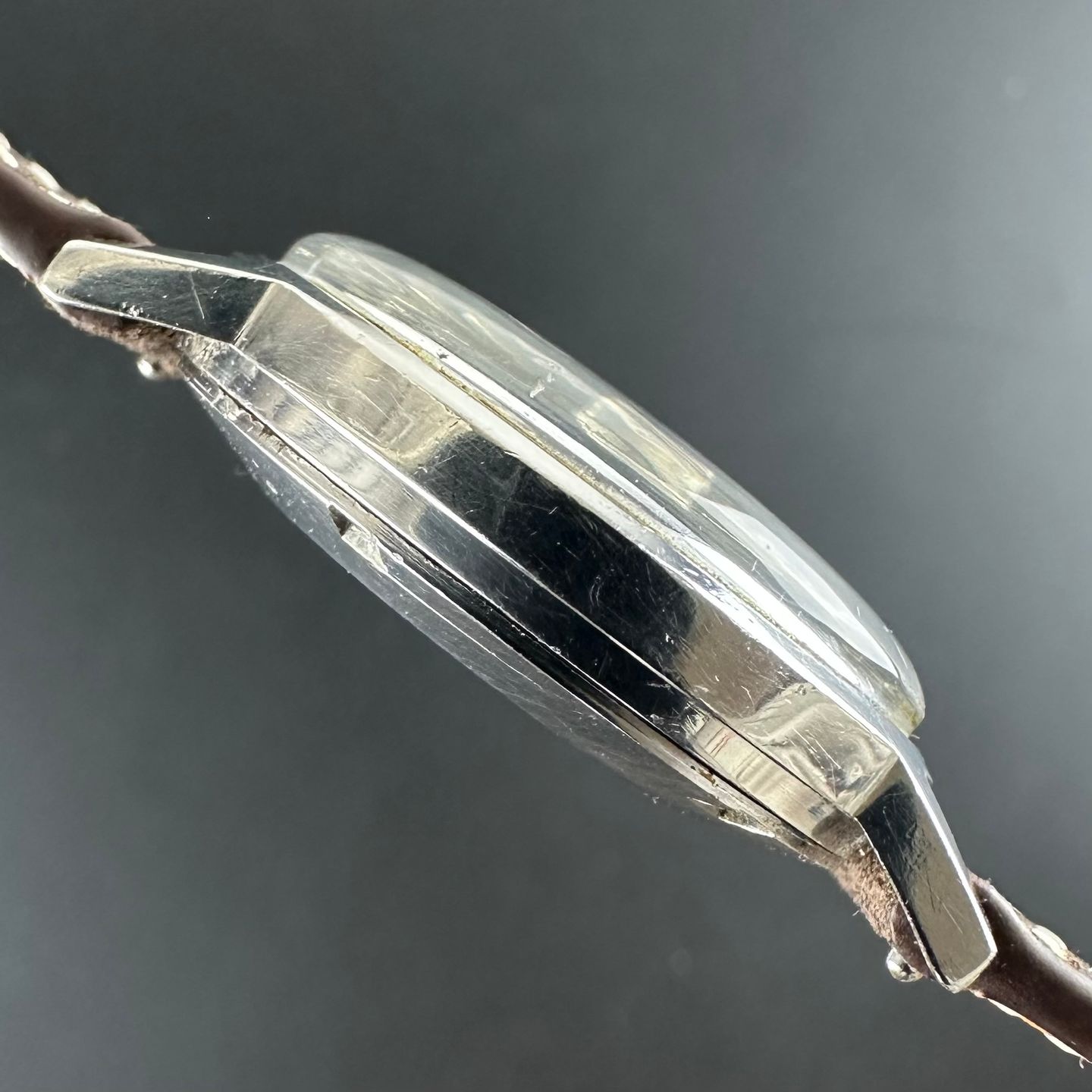 Omega Genève 166.070 - (6/8)