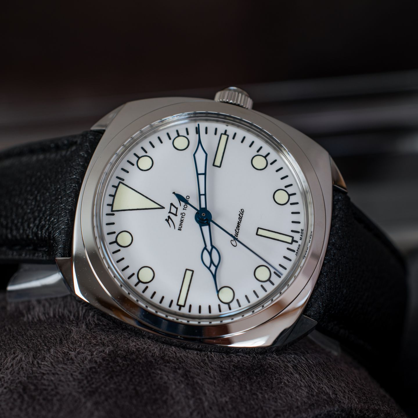 Kurono Tokyo Unknown Diver`s - (2/4)