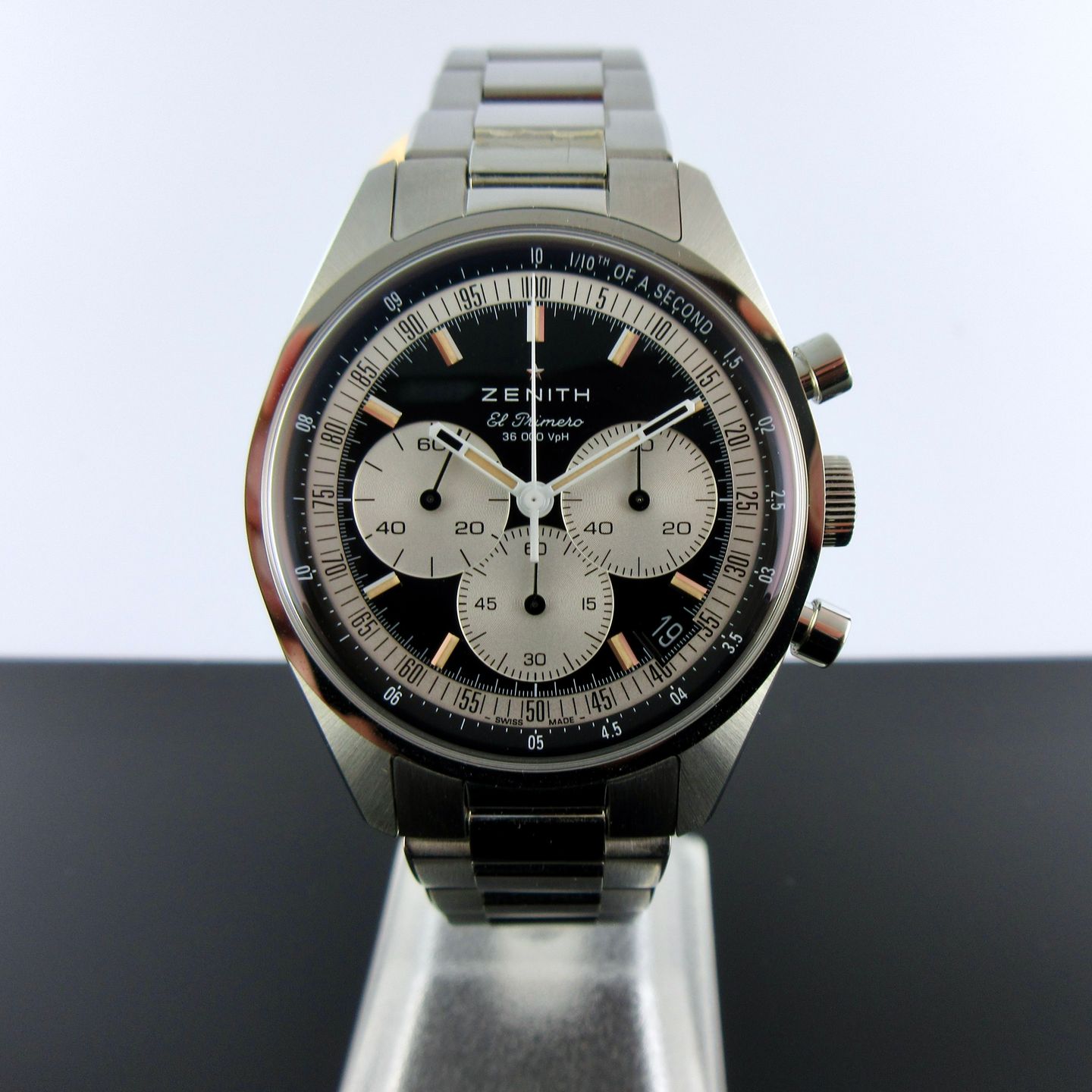 Zenith El Primero Chronomaster 03.3200.3600/21.M3200 (2025) - Black dial 38 mm Steel case (1/8)