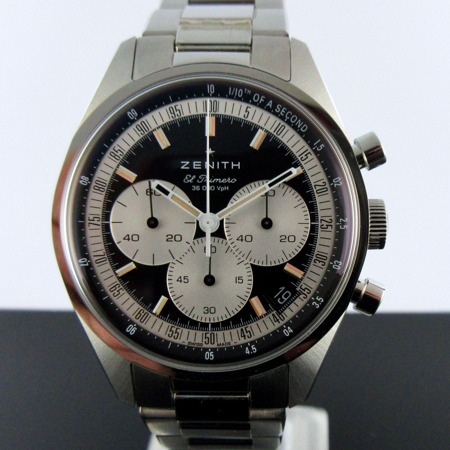 Zenith El Primero Chronomaster 03.3200.3600/21.M3200 (2025) - Black dial 38 mm Steel case (2/8)