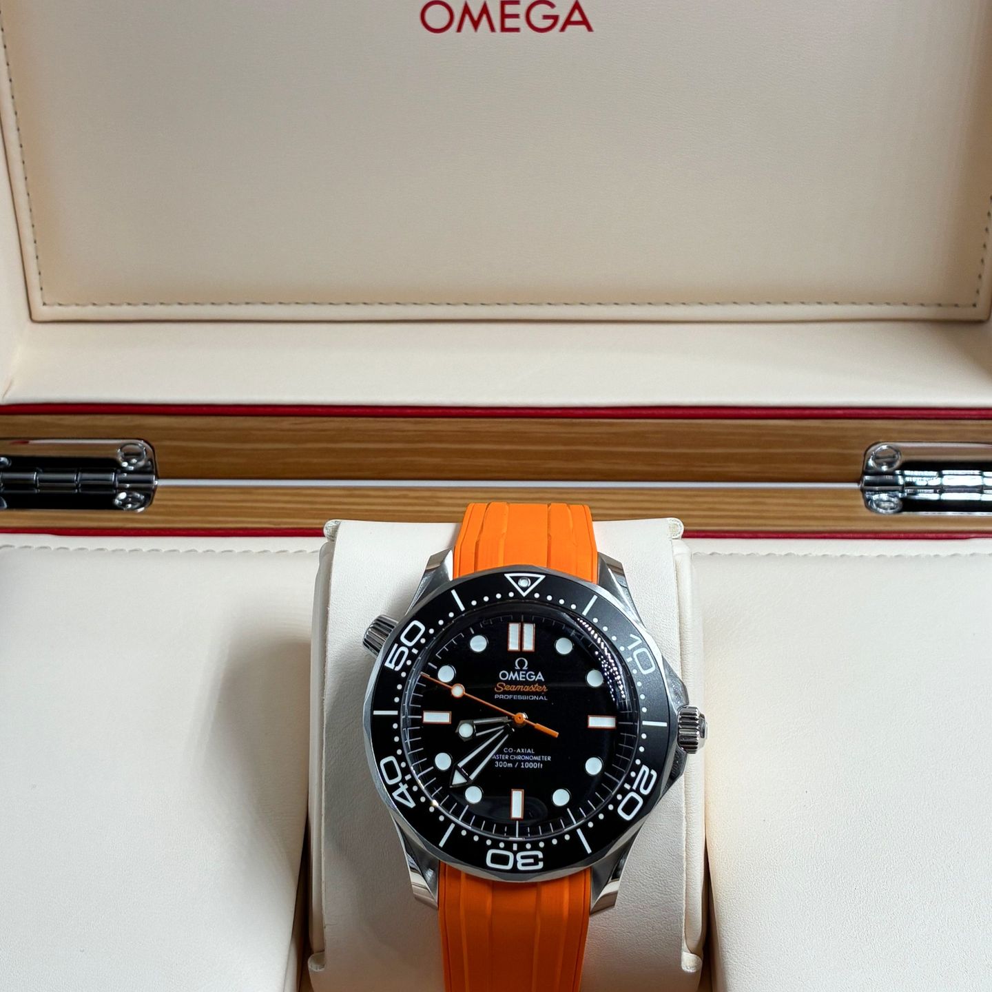 Omega Seamaster Diver 300 M 210.32.42.20.01.006 - (2/6)