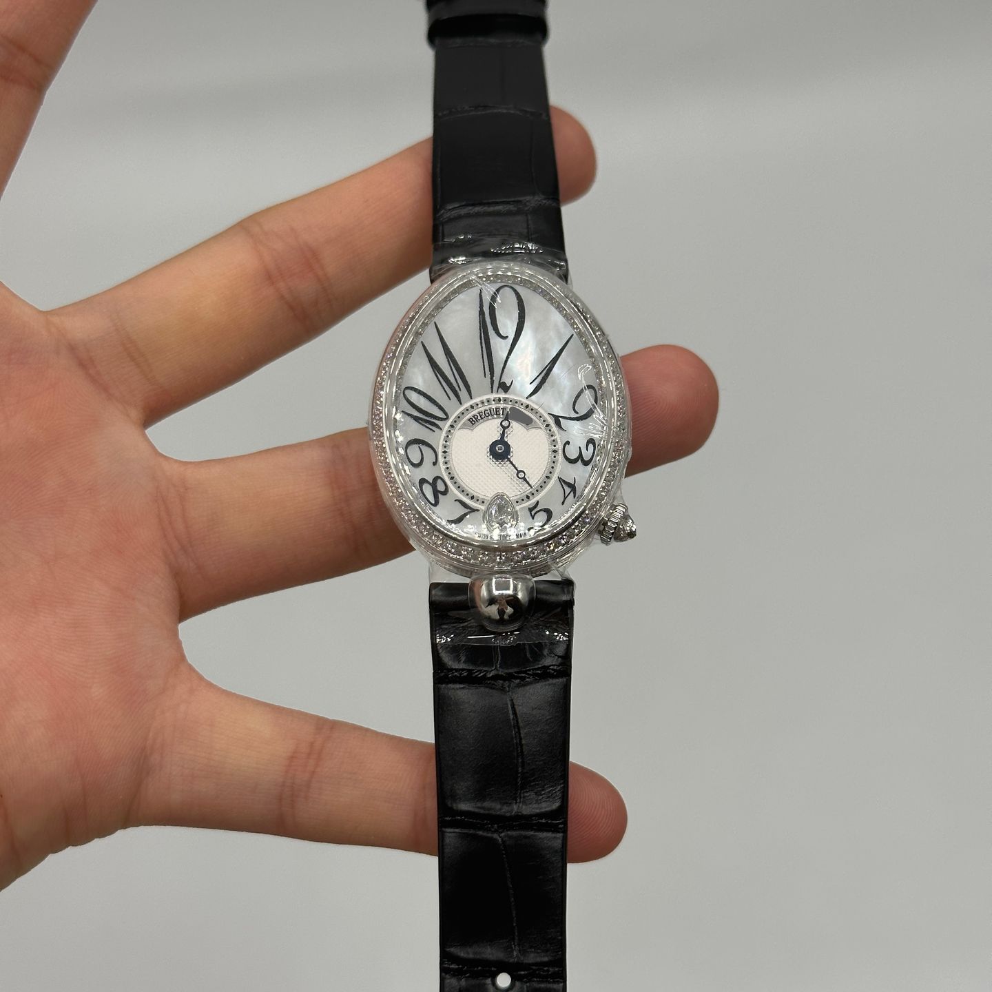 Breguet Reine de Naples 8918BB/58/964/D00D3L (2024) - White dial Unknown White Gold case (2/5)