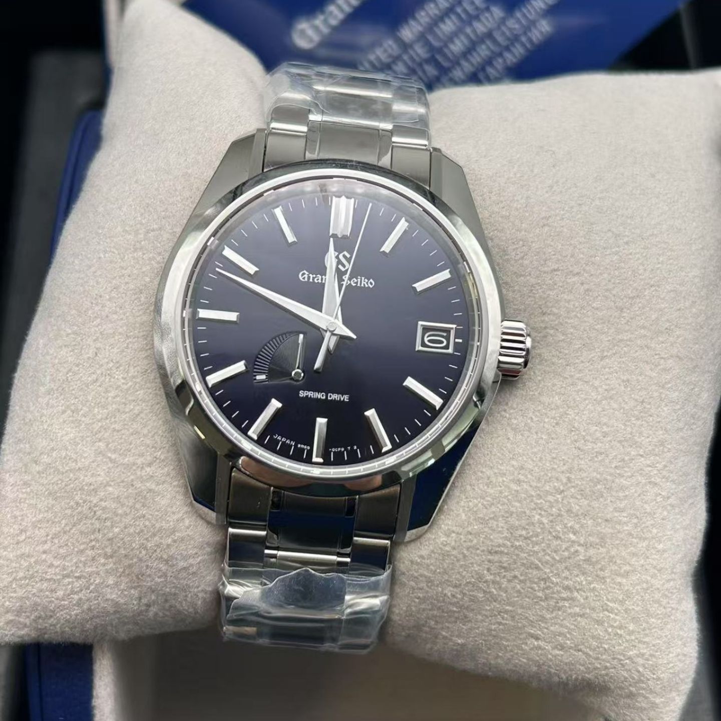 Grand Seiko Heritage Collection SBGA375G - (1/8)