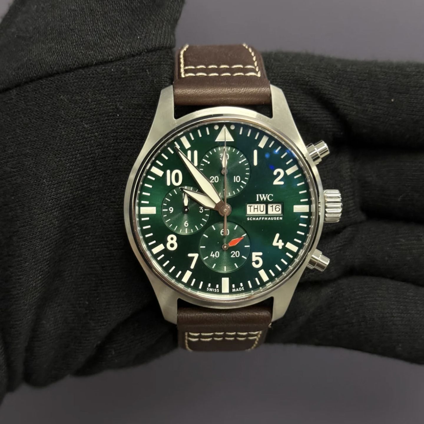 IWC Pilot Chronograph IW378005 (2025) - Groen wijzerplaat 43mm Staal (1/1)