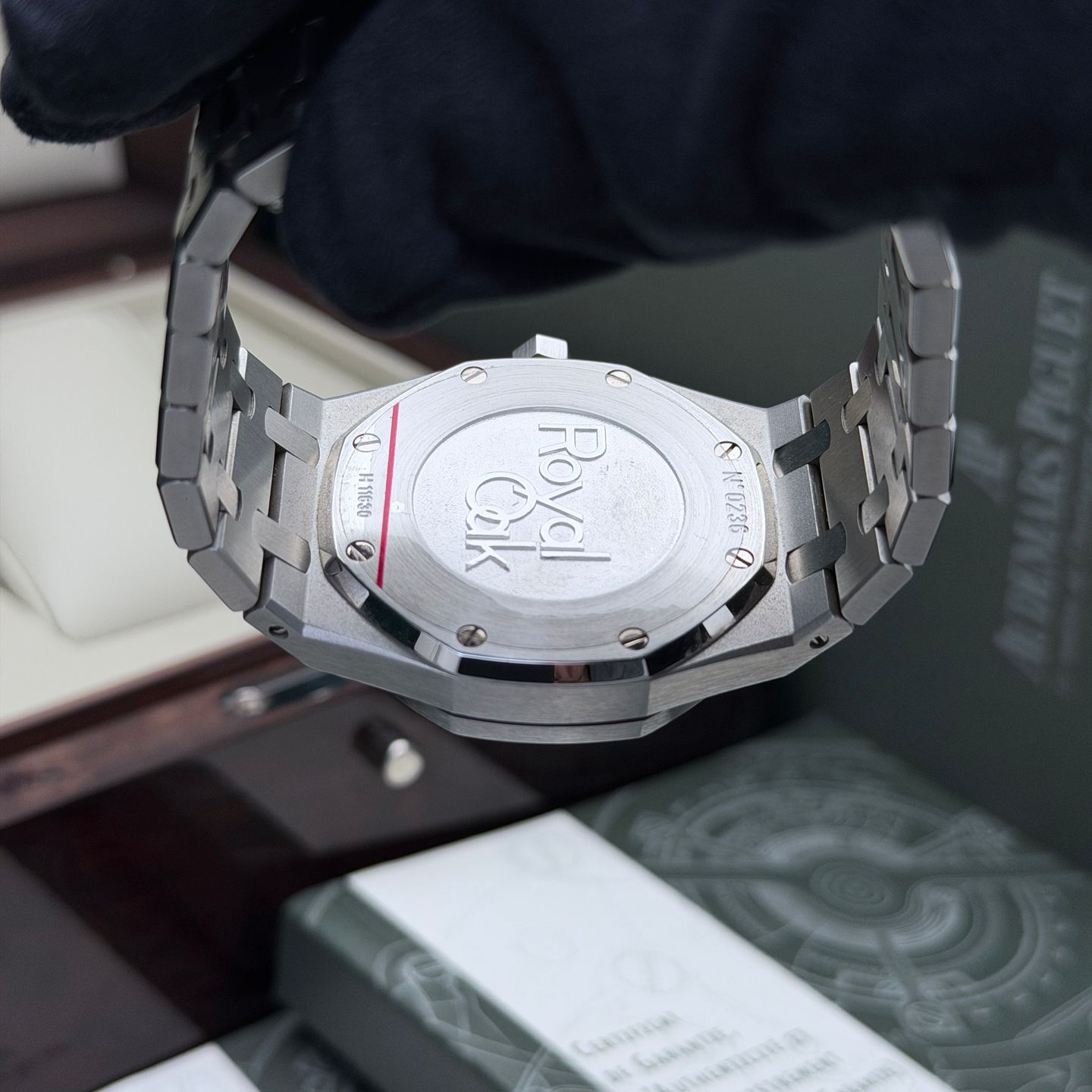 Audemars Piguet Royal Oak Day-Date 26330ST.OO.1220ST.01 (2011) - Black dial 39 mm Steel case (8/8)