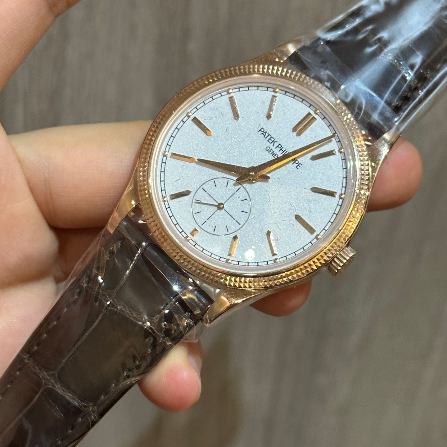 Patek Philippe Calatrava 6119R-001 (2023) - Zilver wijzerplaat 39mm Roségoud (4/5)