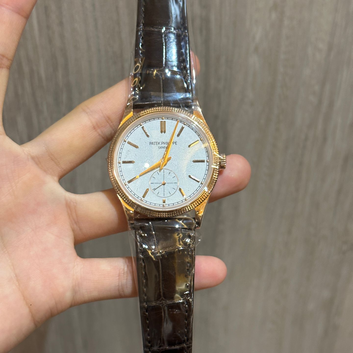 Patek Philippe Calatrava 6119R-001 - (2/5)