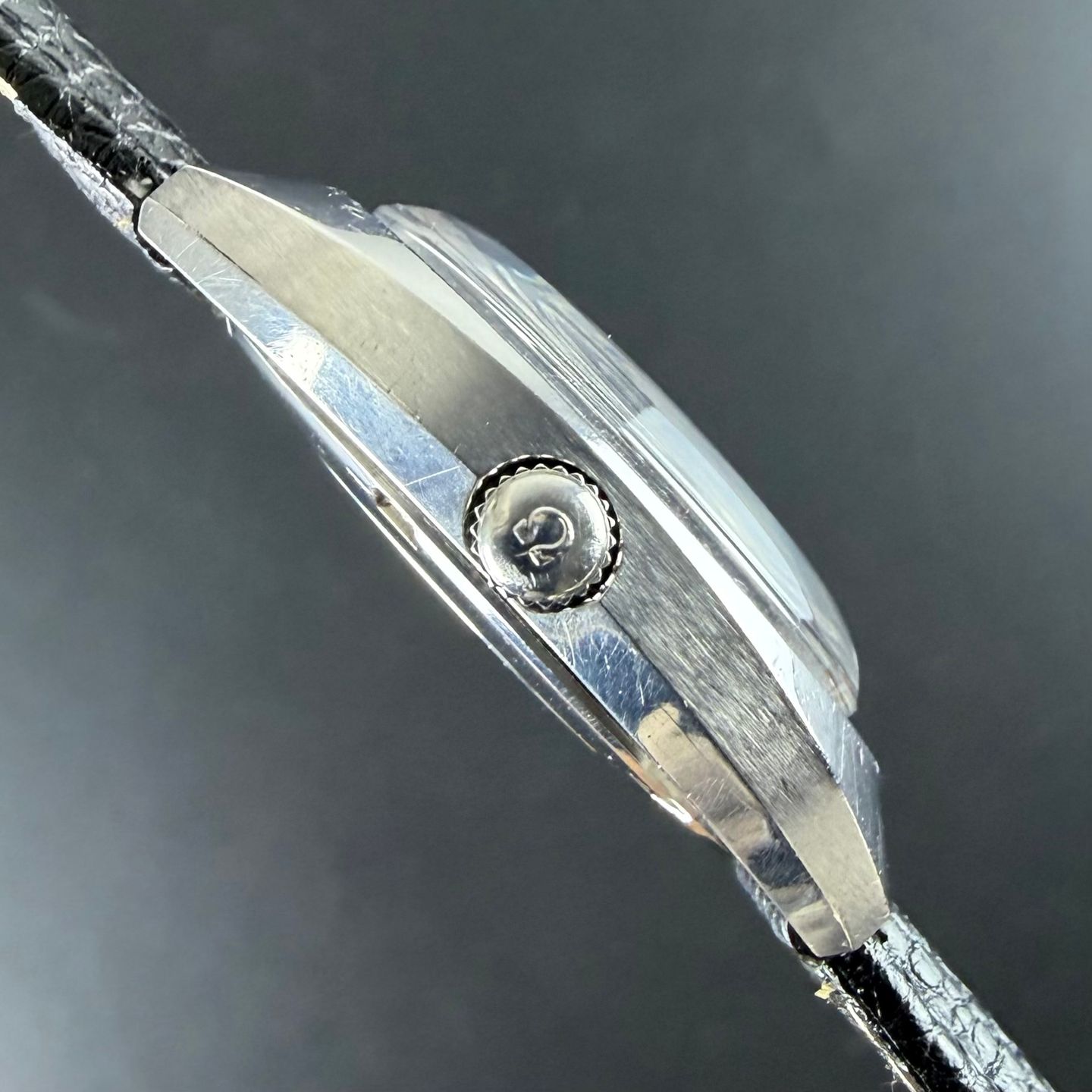 Omega Genève 166.721 - (5/8)