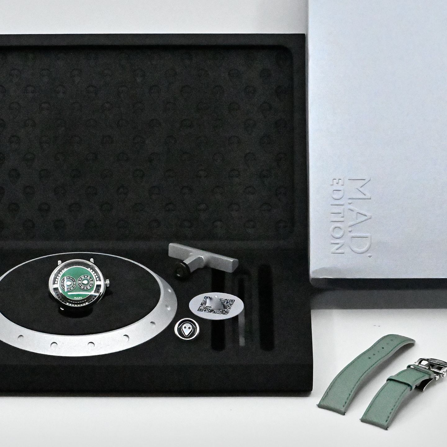 Mb&f M.A.D. Editions M.A.D.2 - (3/8)