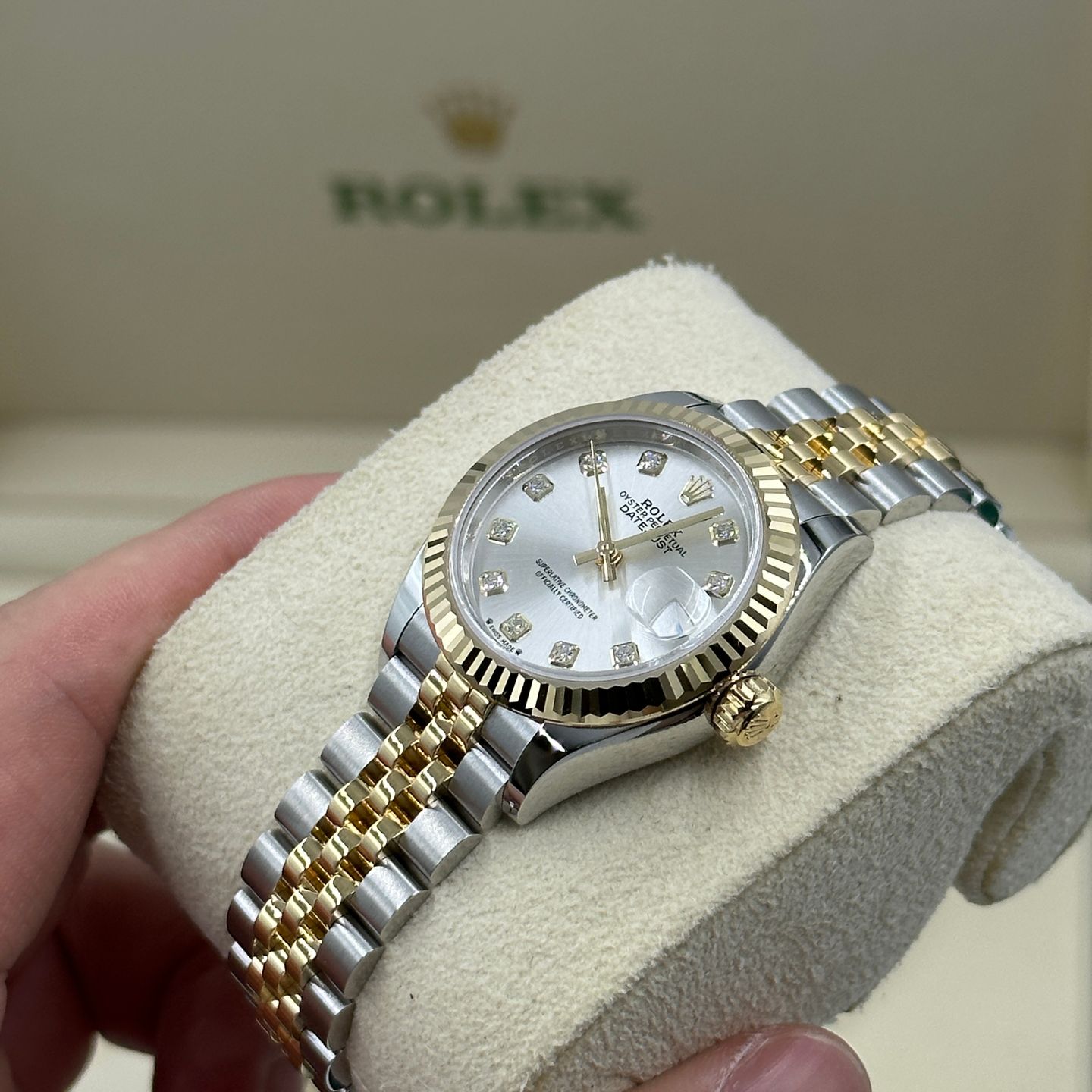 Rolex Lady-Datejust 279173 (2024) - Zilver wijzerplaat 28mm Goud/Staal (3/8)