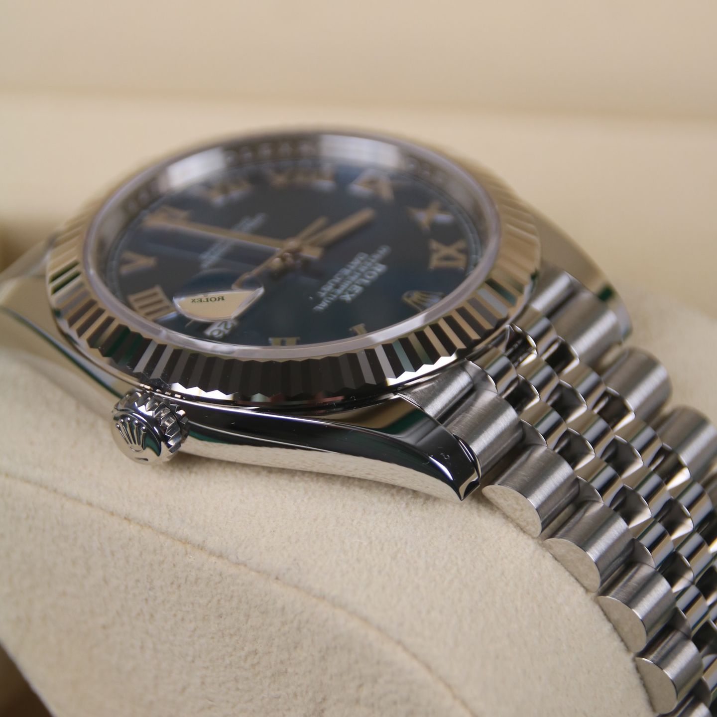 Rolex Datejust 41 126334 (2023) - Blauw wijzerplaat 41mm Staal (3/7)