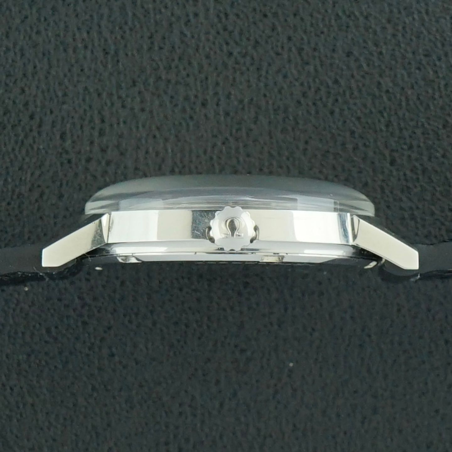 Omega Genève 136.011 (1970) - White dial 34 mm Steel case (4/8)