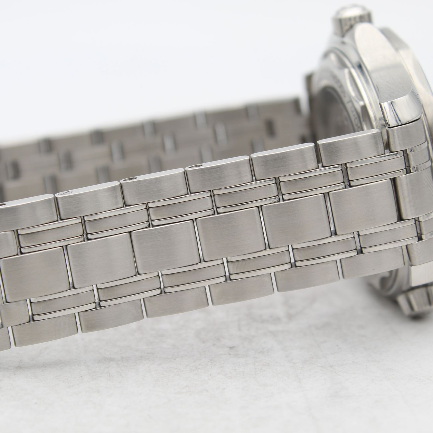 Omega Seamaster Diver 300 M 210.30.42.20.06.001 - (6/8)