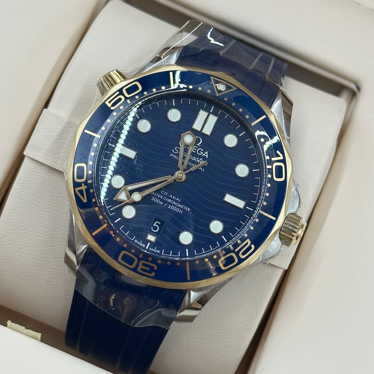 Omega Seamaster Diver 300 M 210.22.42.20.03.002 - (3/8)