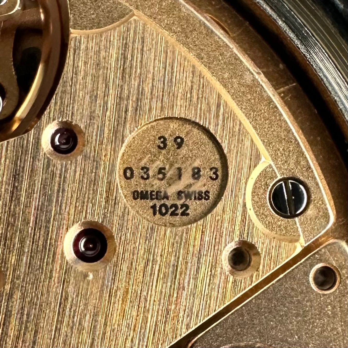 Omega Genève 166.0117 - (4/8)