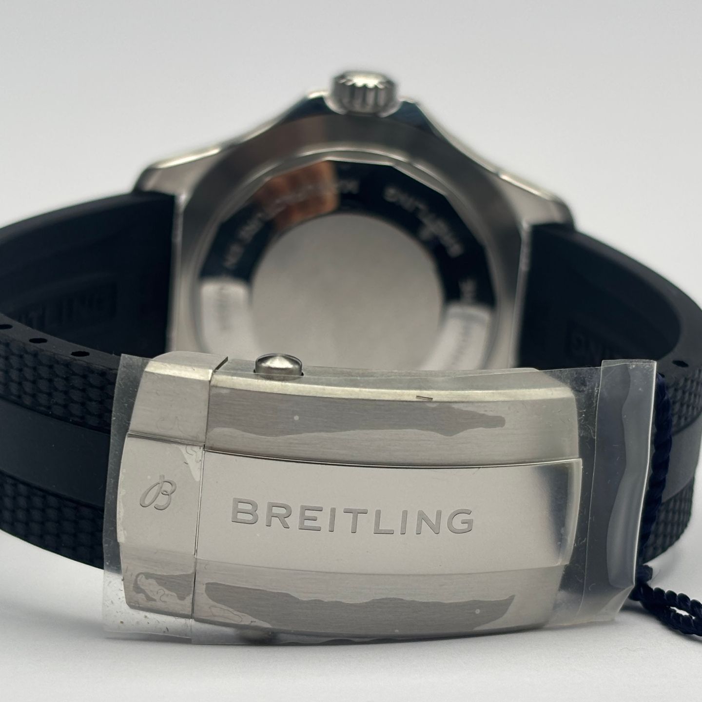 Breitling Superocean 44 A17376211B1S1 - (2/8)