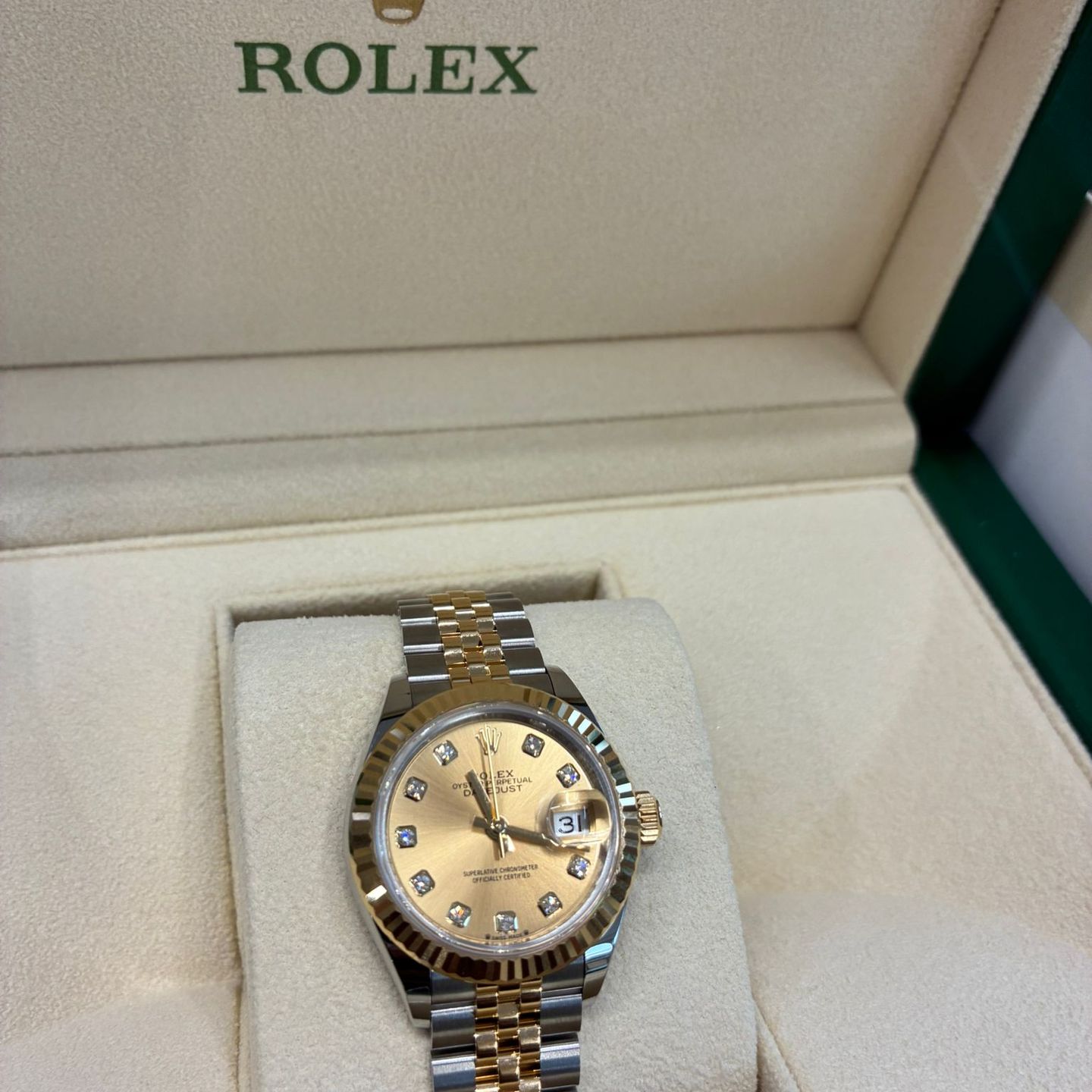 Rolex Lady-Datejust 279173G (2025) - Champagne dial 28 mm Gold/Steel case (6/8)