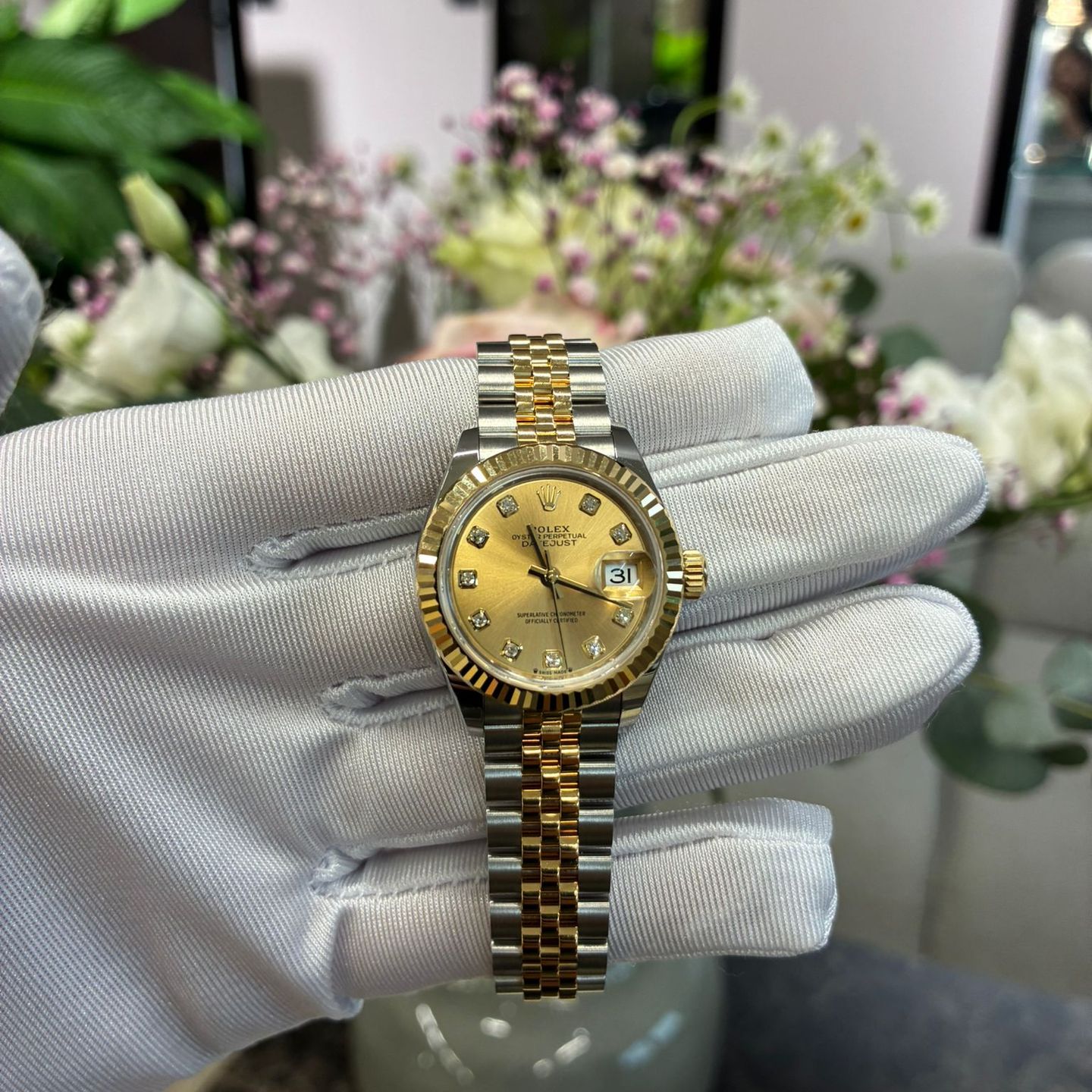 Rolex Lady-Datejust 279173G (2025) - Champagne dial 28 mm Gold/Steel case (8/8)