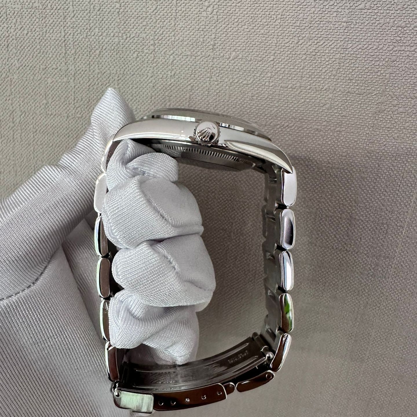 Rolex Explorer 114270 (Unknown (random serial)) - Black dial 36 mm Steel case (4/8)