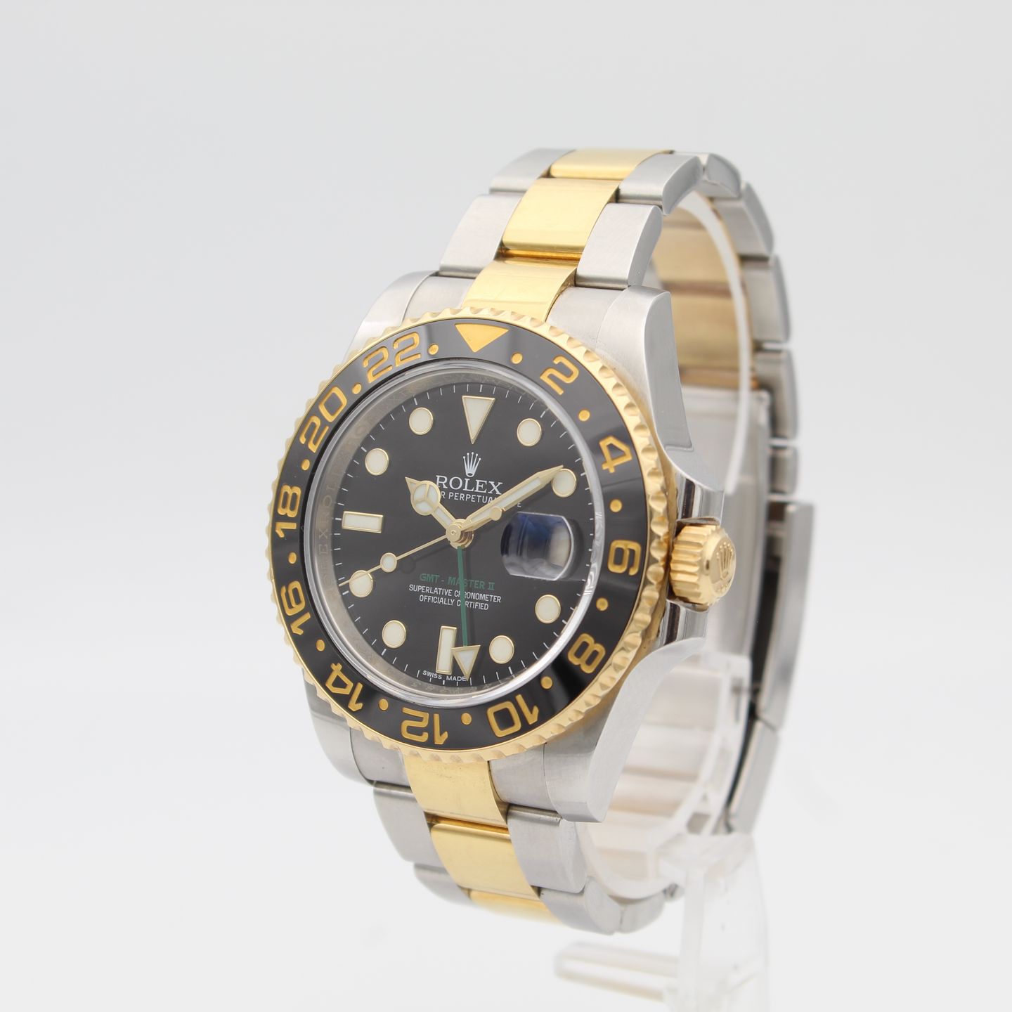 Rolex GMT-Master II 116713LN (2014) - Black dial 40 mm Gold/Steel case (2/8)