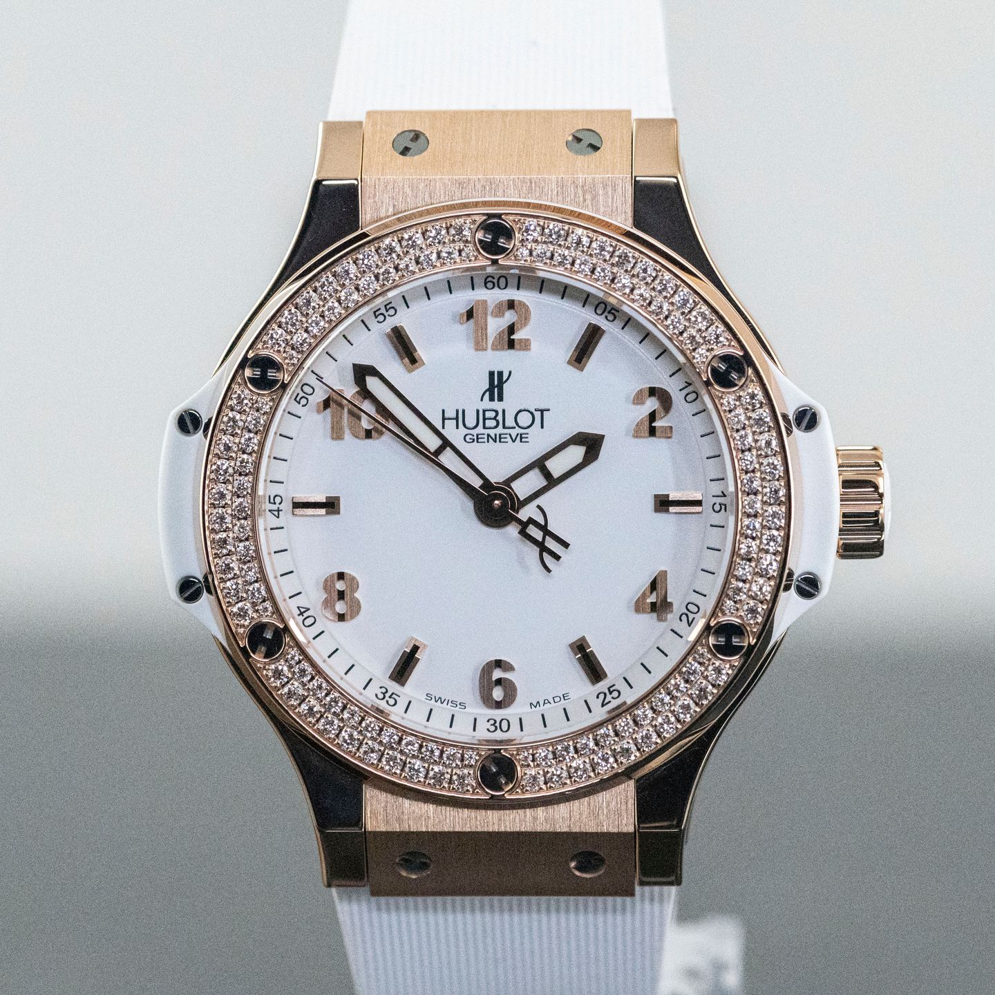 Hublot Big Bang 38 mm 361.PE.2010.RW.1104 (2018) - White dial 38 mm Rose Gold case (6/8)